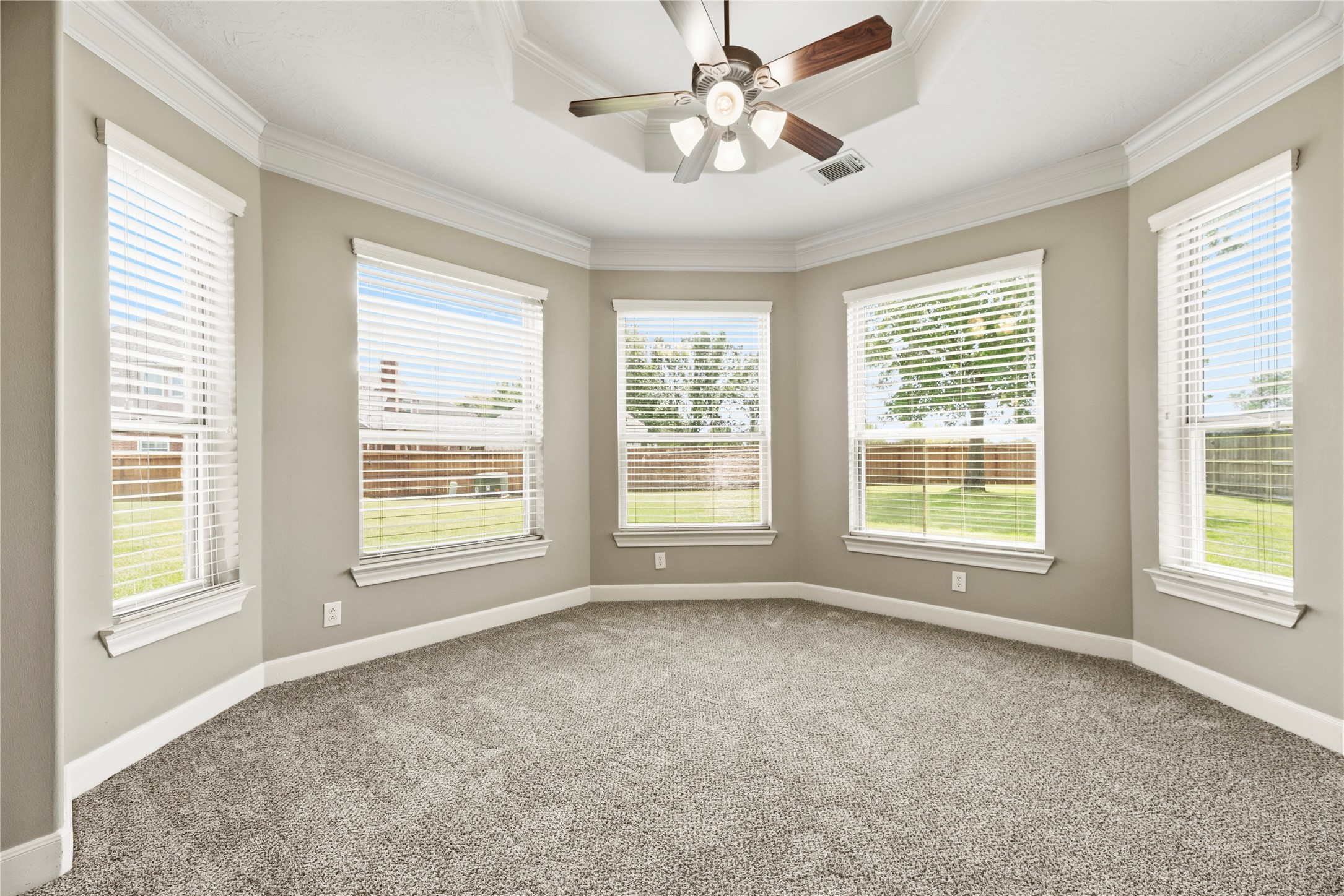 8606 Meadowview Court Property Photo 15