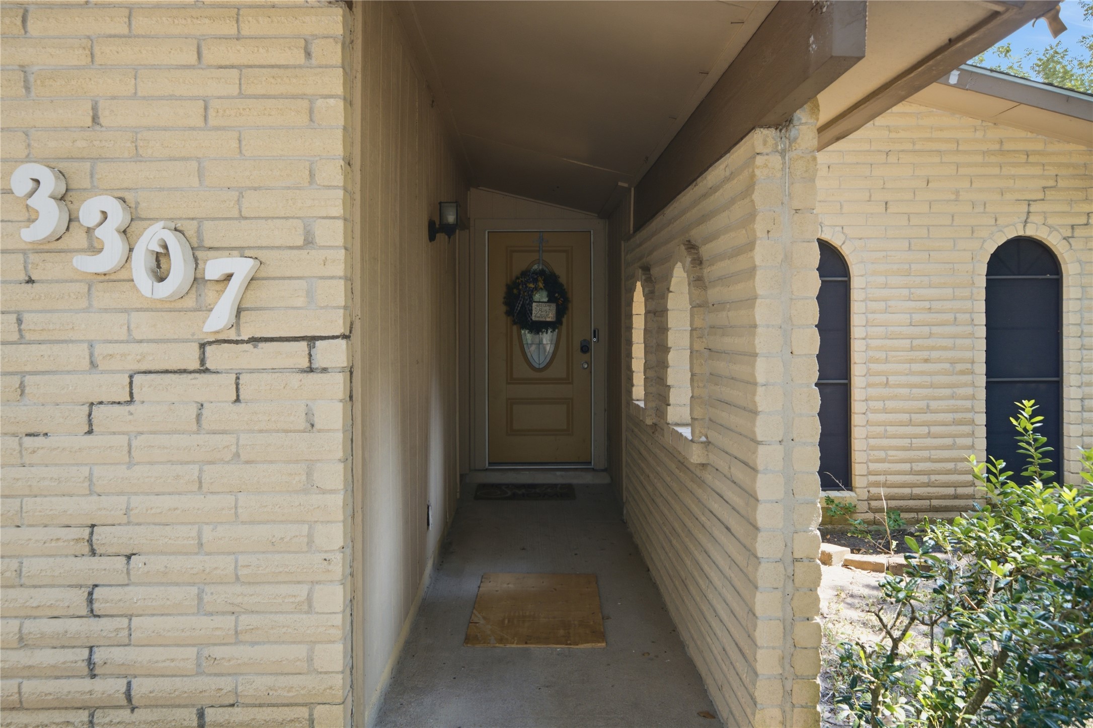 3307 Meadowview Drive Property Photo 4