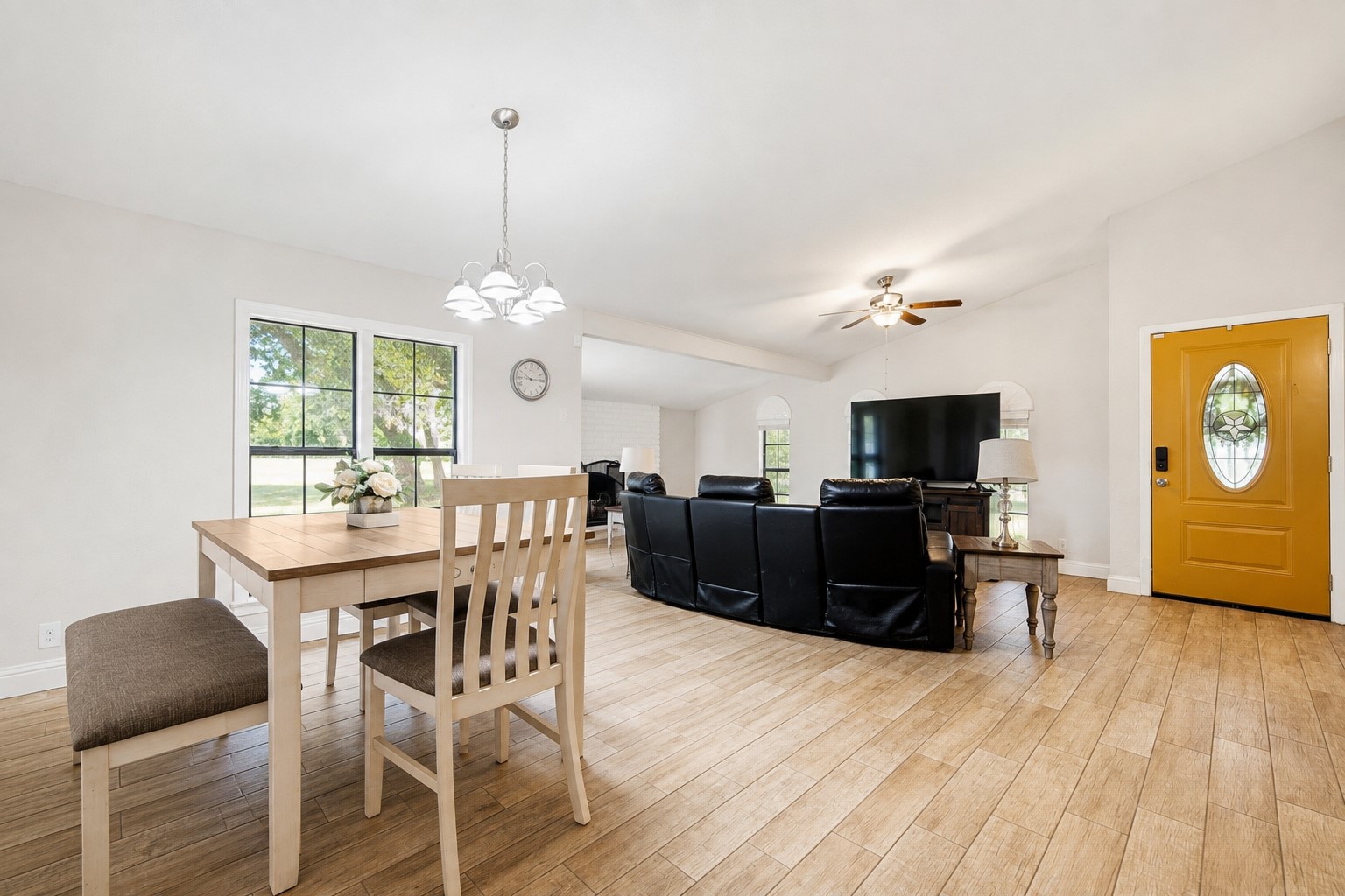 3307 Meadowview Drive Property Photo 10