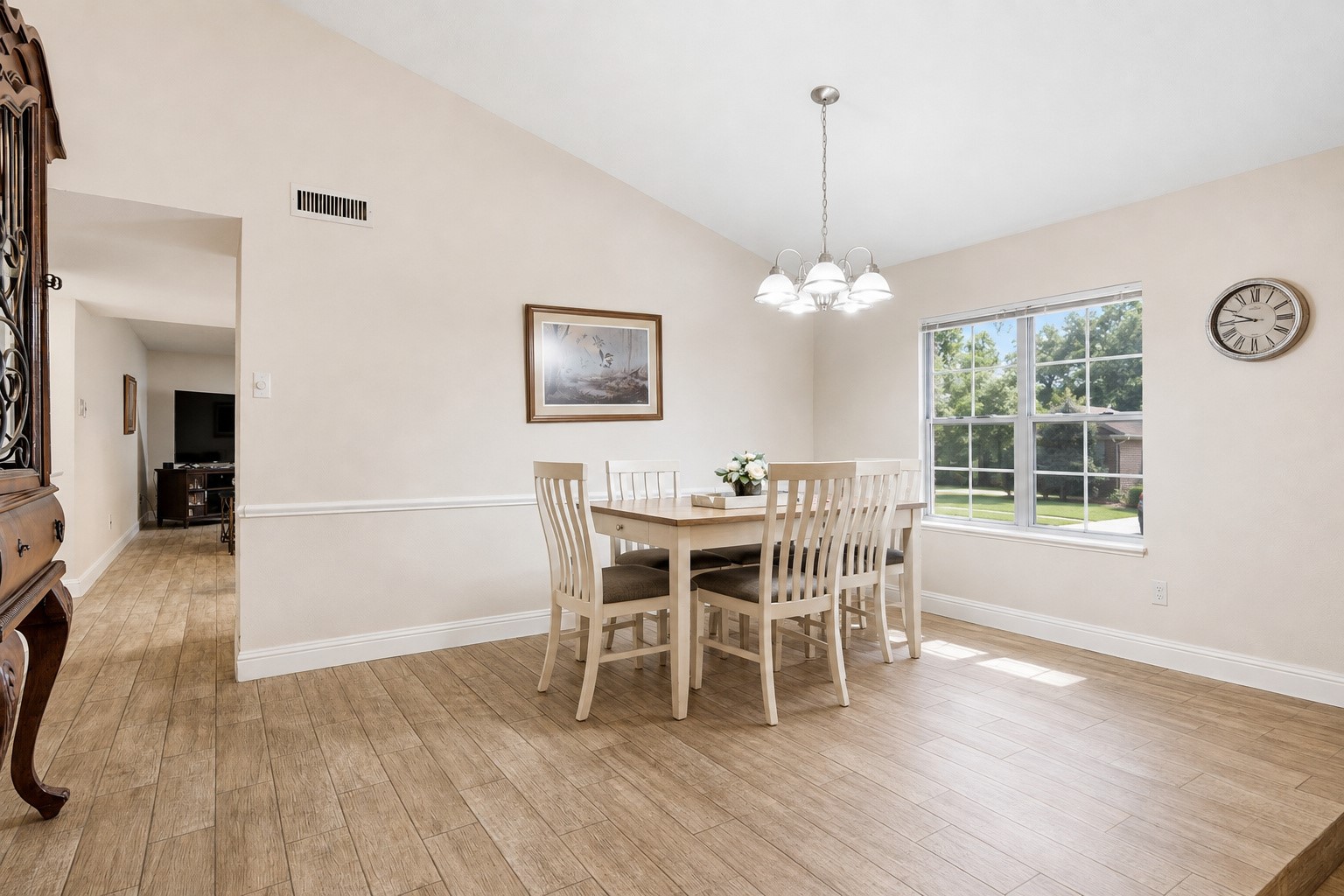 3307 Meadowview Drive Property Photo 11