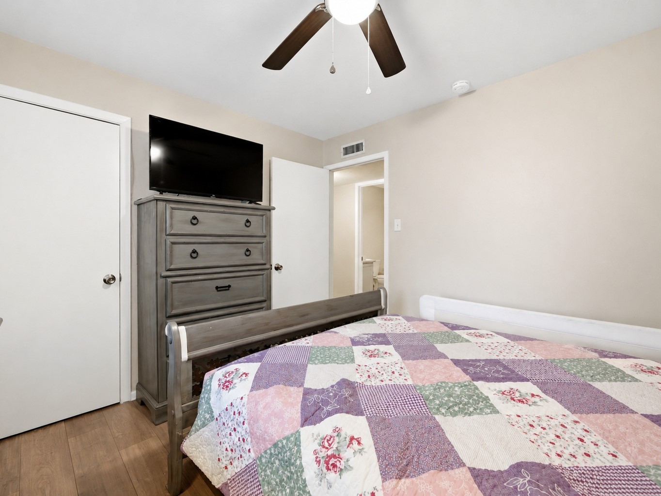 3307 Meadowview Drive Property Photo 28