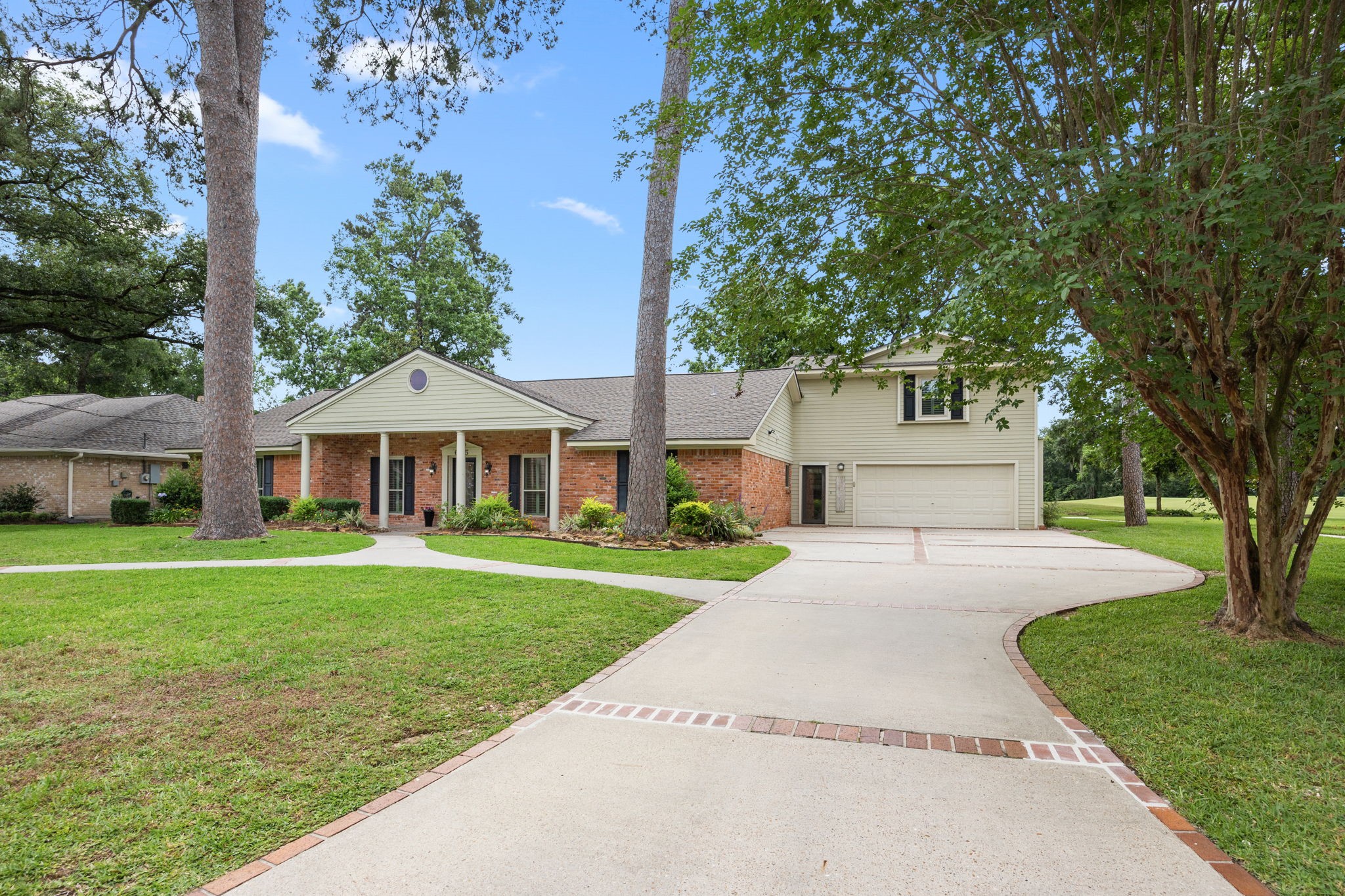 6115 Bermuda Dunes Drive Property Photo 3
