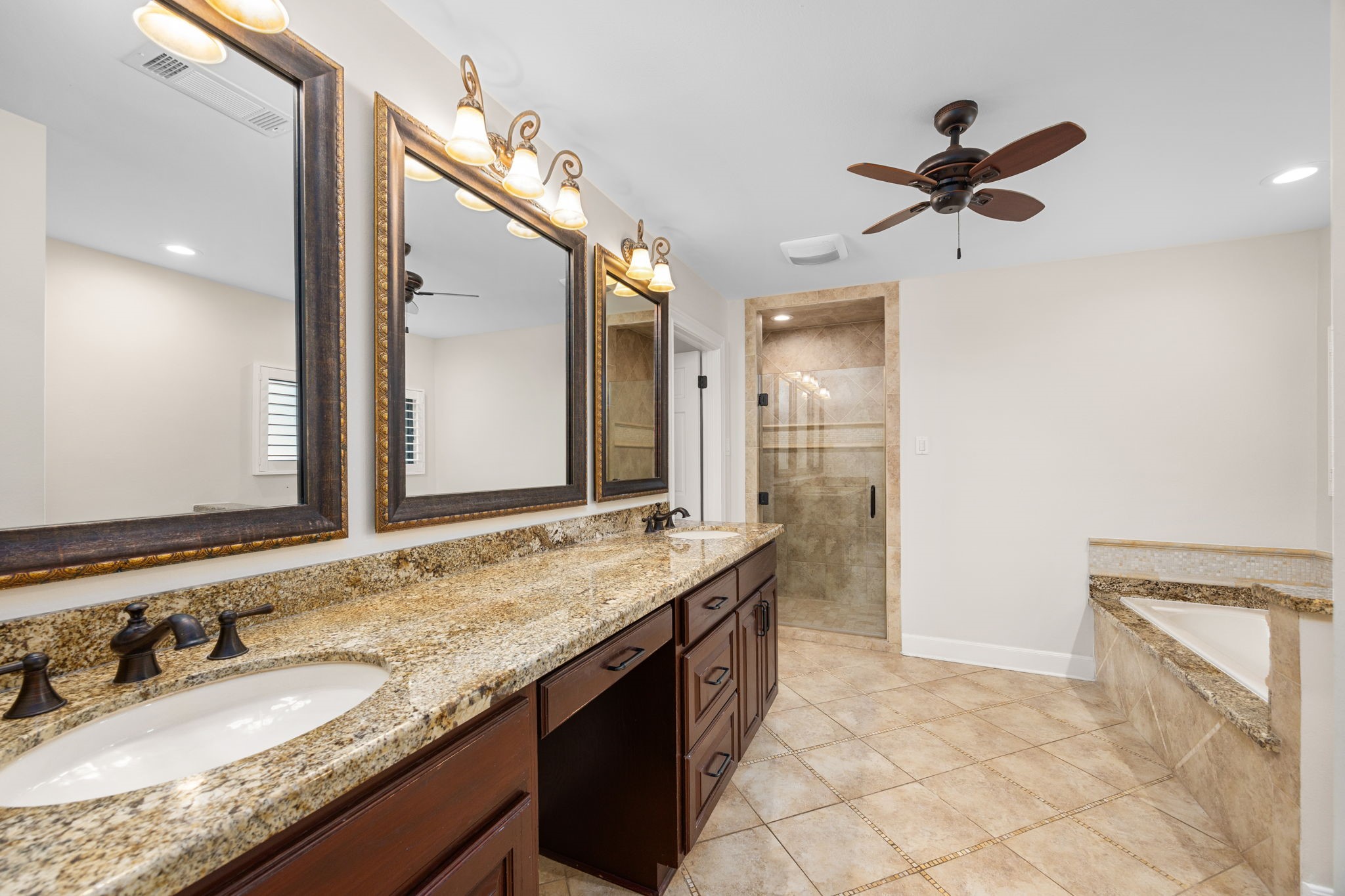 6115 Bermuda Dunes Drive Property Photo 28