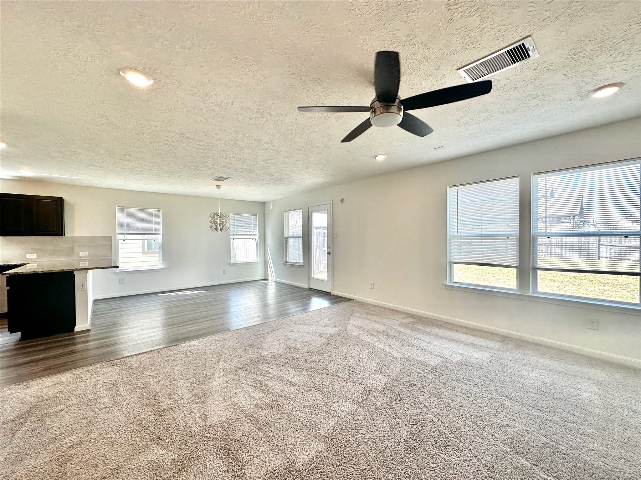 5510 Eagle Sky Boulevard Property Photo 6