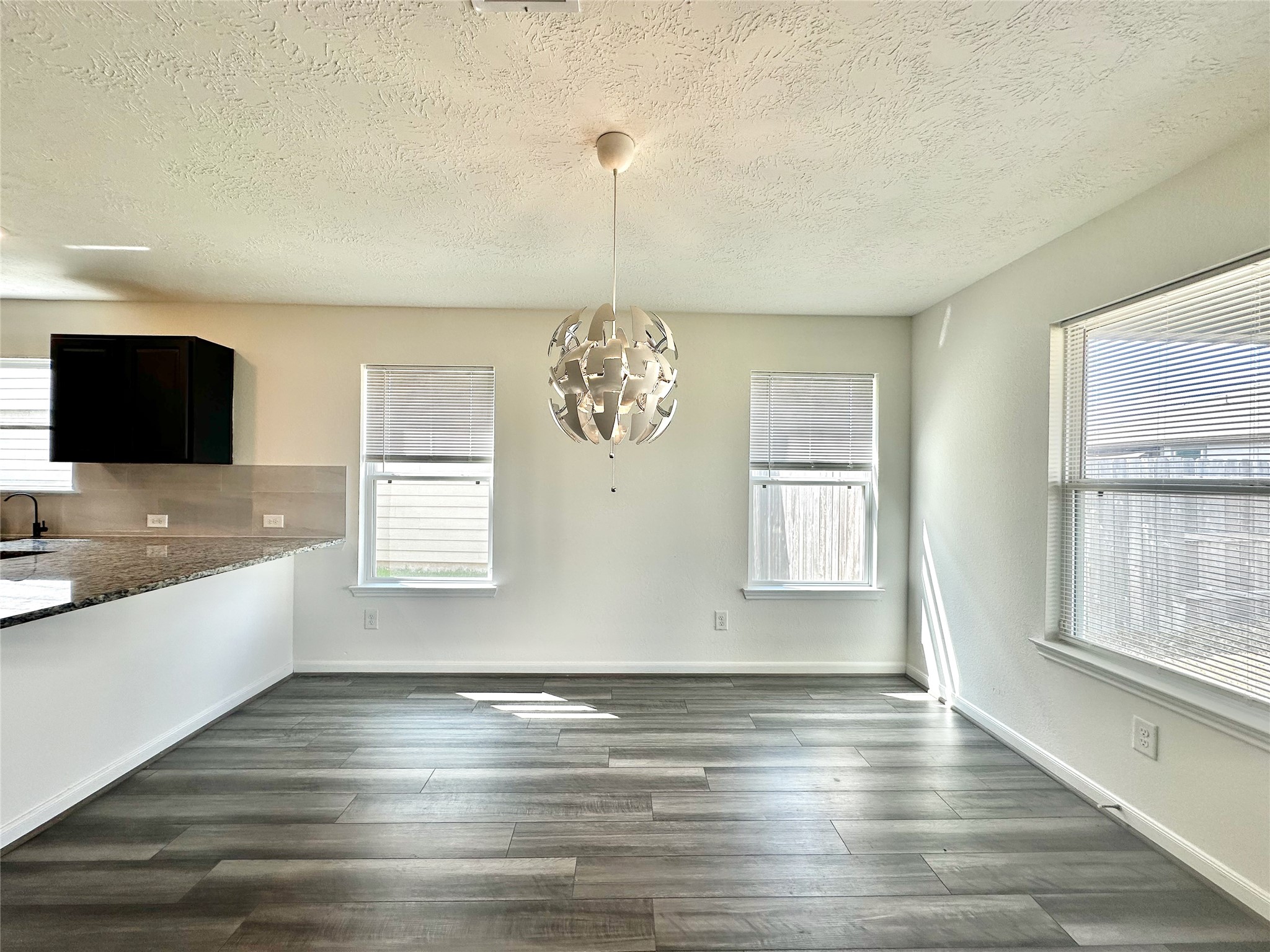 5510 Eagle Sky Boulevard Property Photo 13