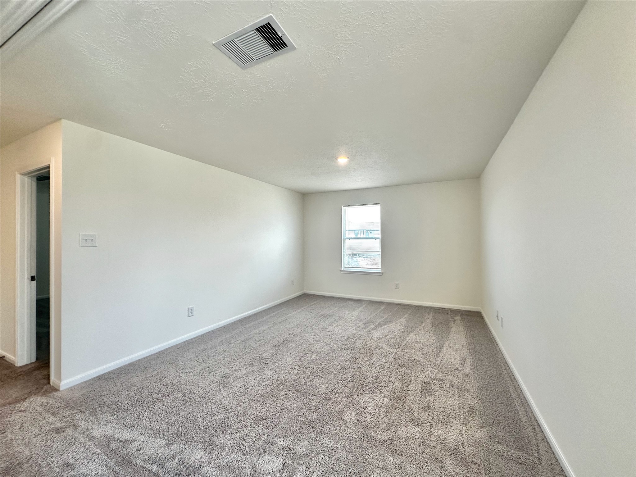 5510 Eagle Sky Boulevard Property Photo 15