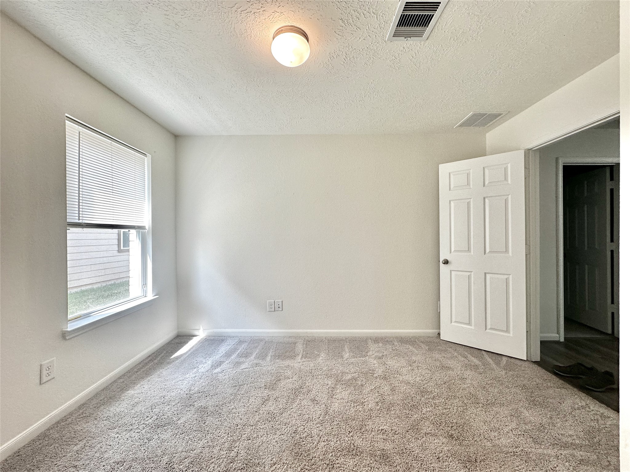 5510 Eagle Sky Boulevard Property Photo 21