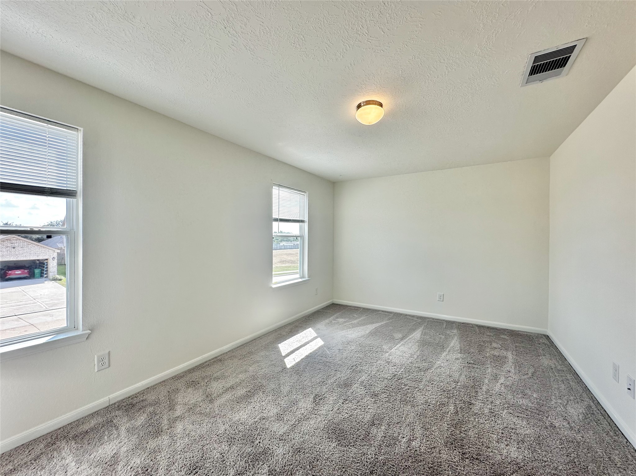5510 Eagle Sky Boulevard Property Photo 26