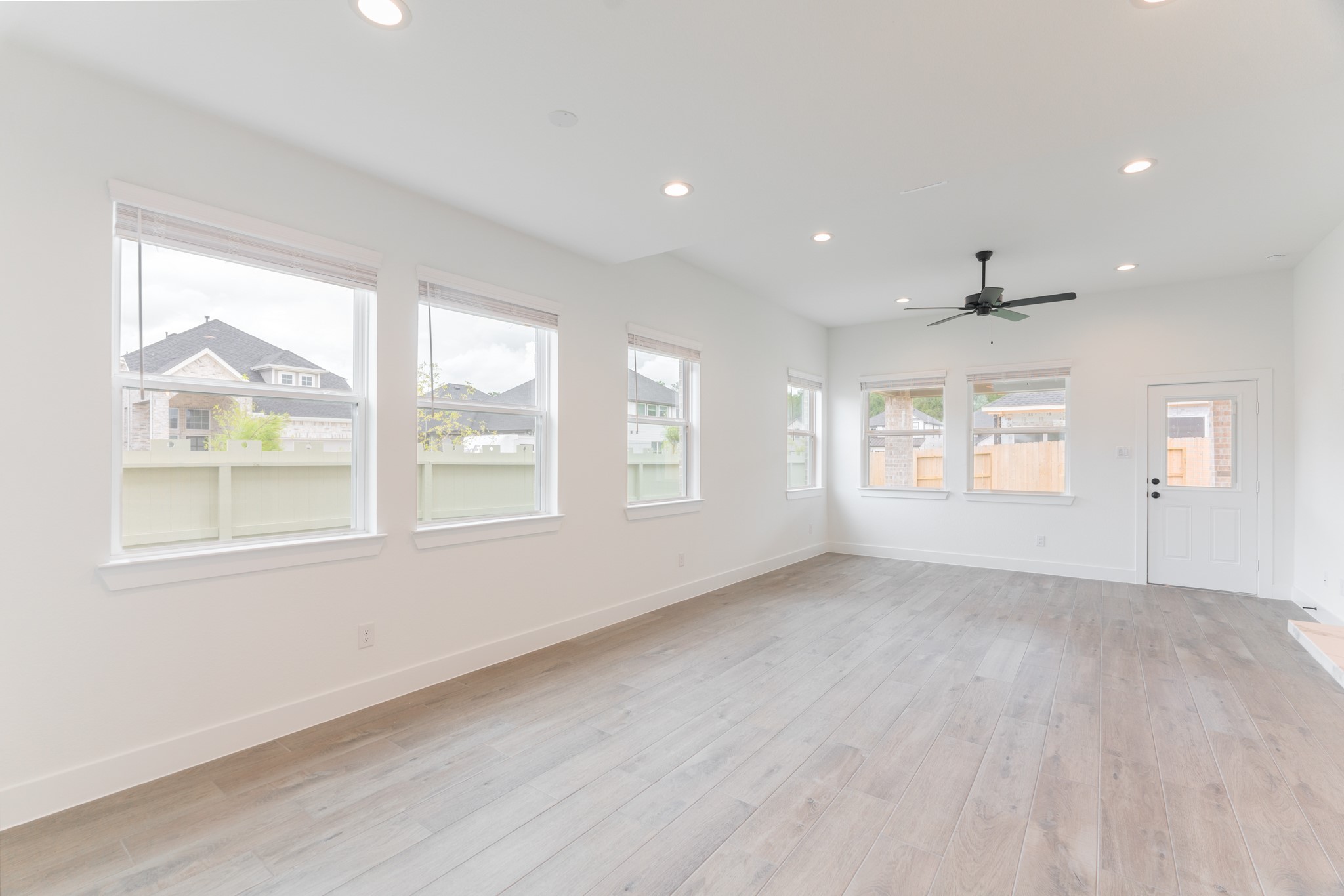 10528 Wild Rice Property Photo 9
