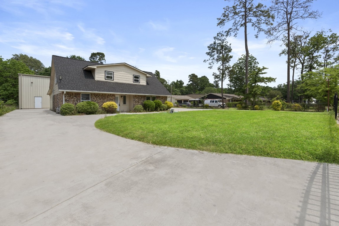 1903 Pinewoods Way Property Photo 12