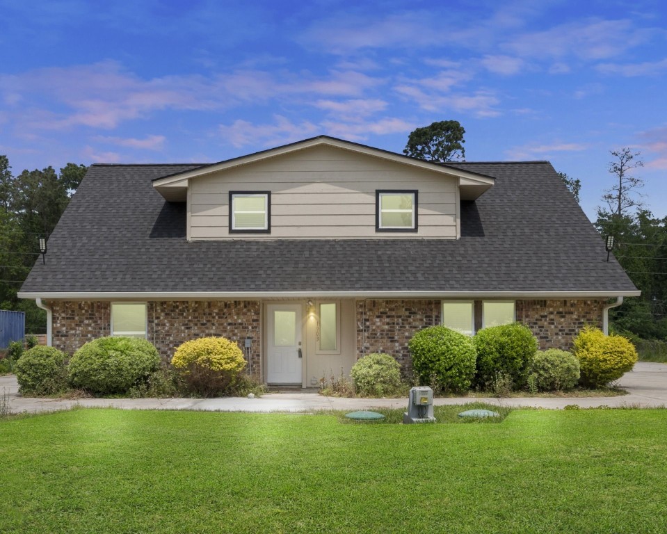 1903 Pinewoods Way Property Photo 13
