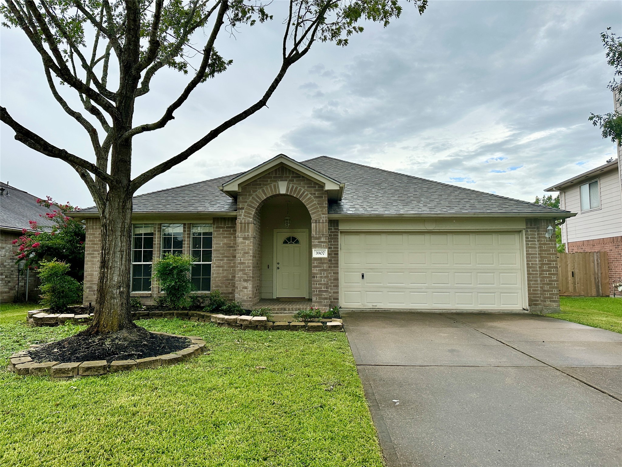 3907 Crystal Pass Court Property Photo 1