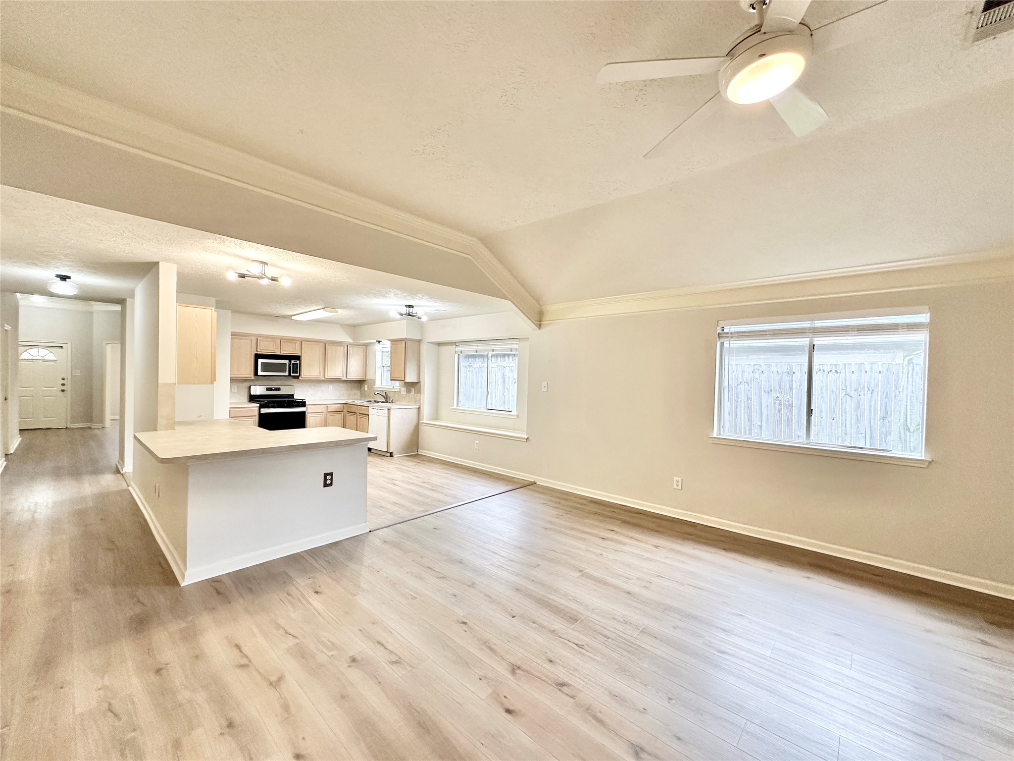 3907 Crystal Pass Court Property Photo 11
