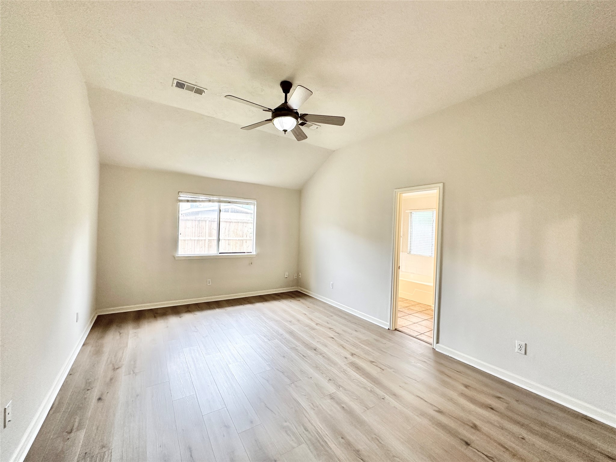 3907 Crystal Pass Court Property Photo 12