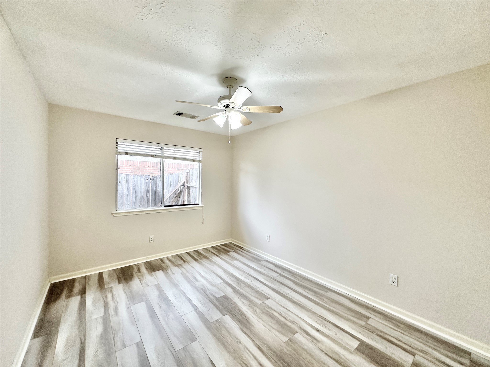 3907 Crystal Pass Court Property Photo 14