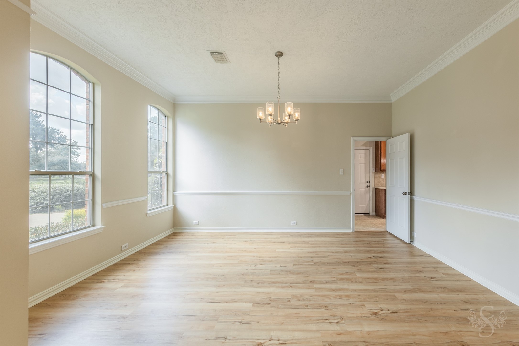 5010 Oxbow Circle E Property Photo 11