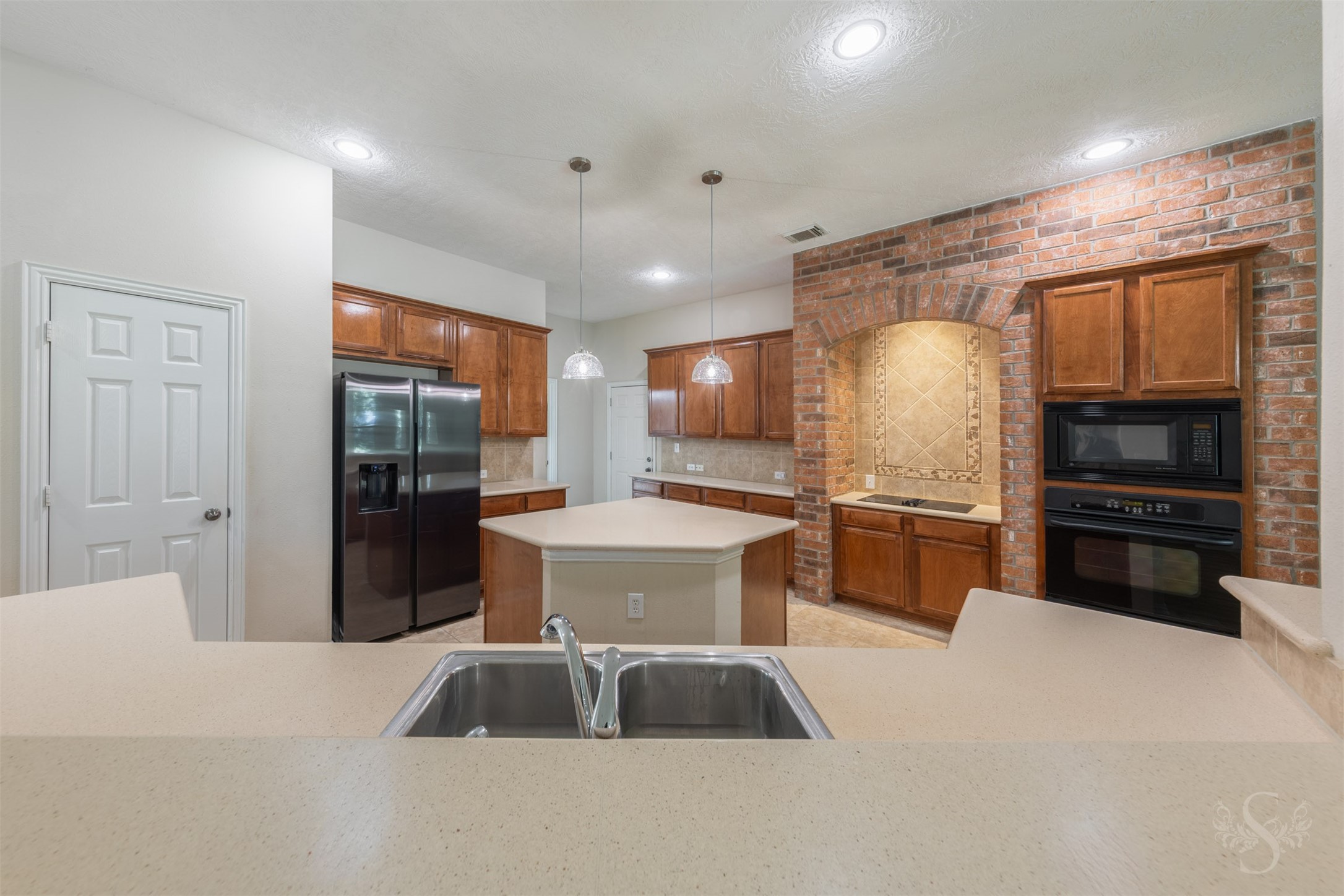 5010 Oxbow Circle E Property Photo 16