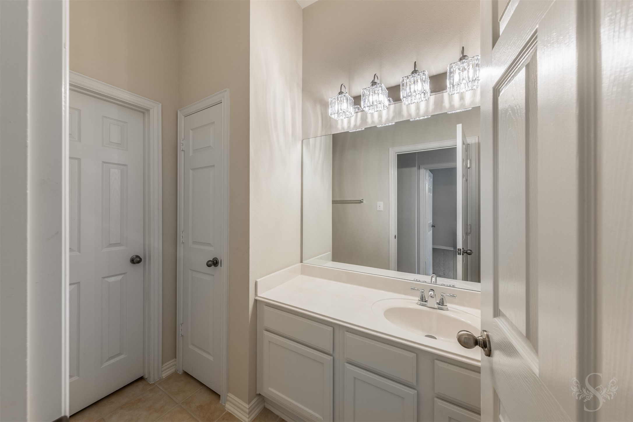 5010 Oxbow Circle E Property Photo 26