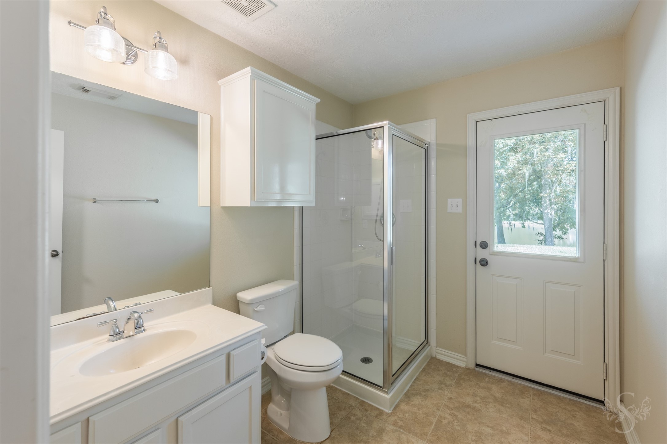 5010 Oxbow Circle E Property Photo 28