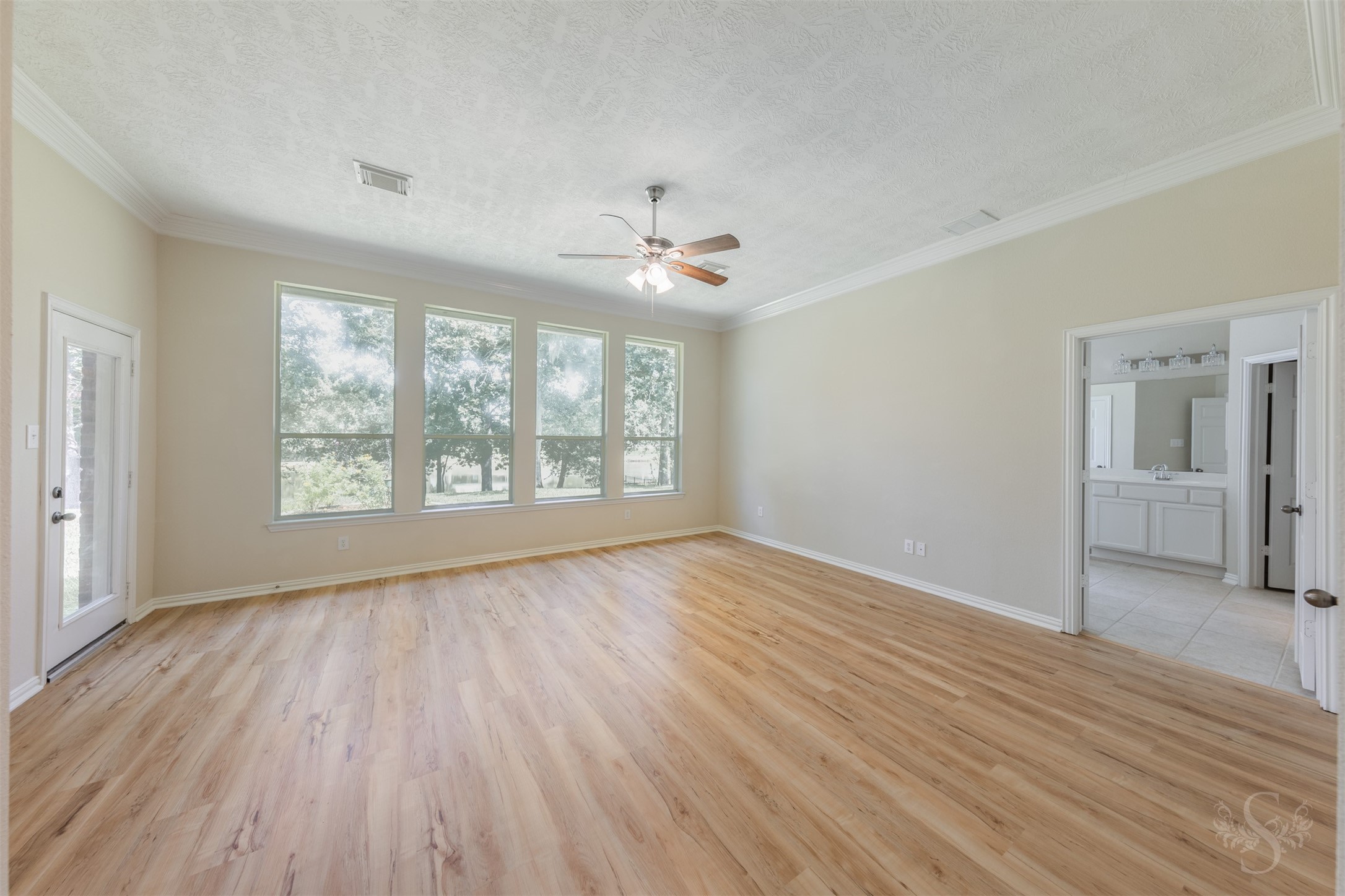 5010 Oxbow Circle E Property Photo 31