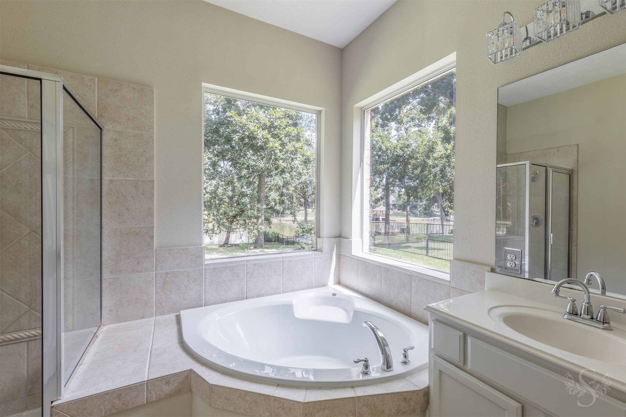 5010 Oxbow Circle E Property Photo 35