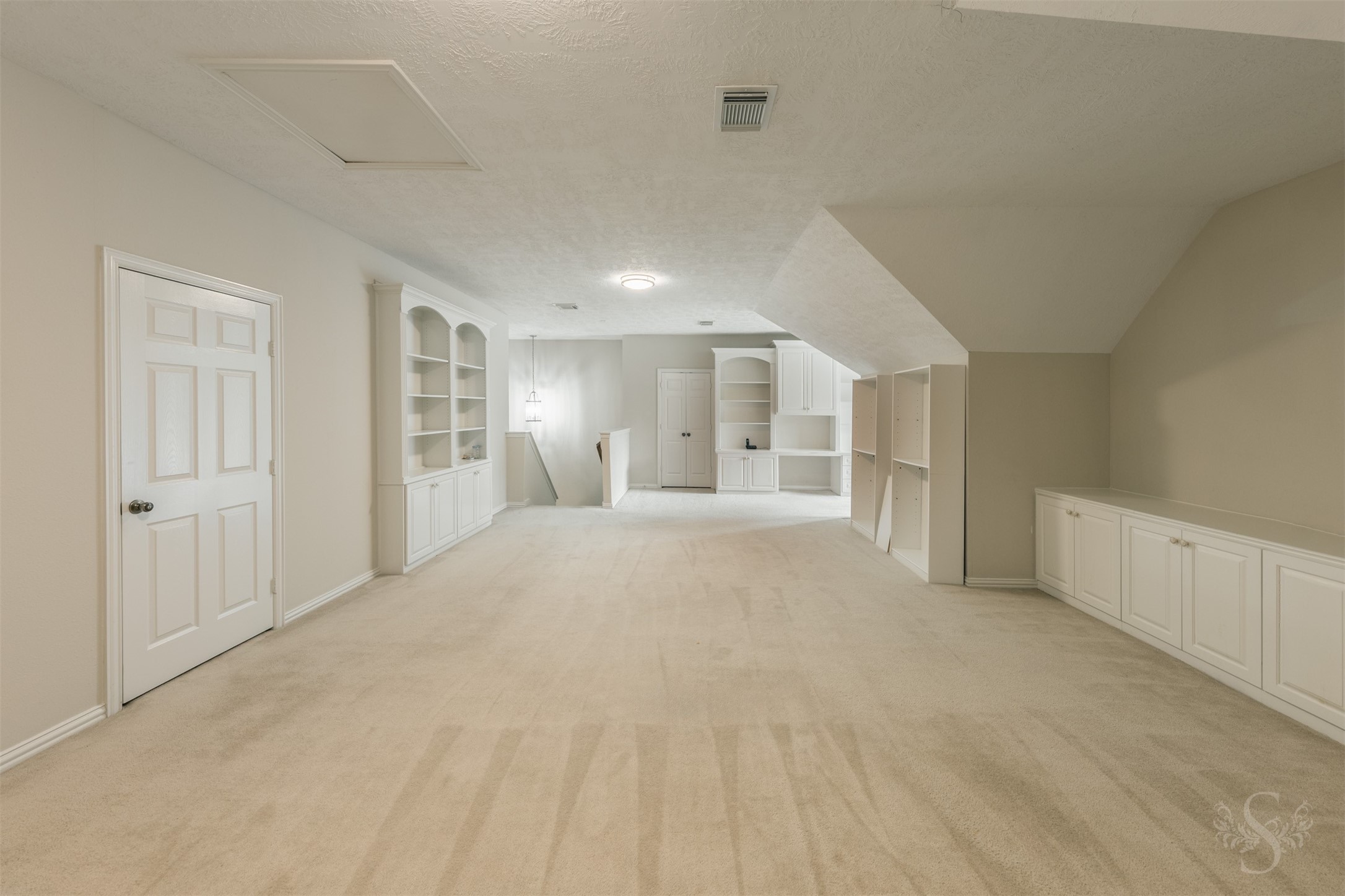5010 Oxbow Circle E Property Photo 37