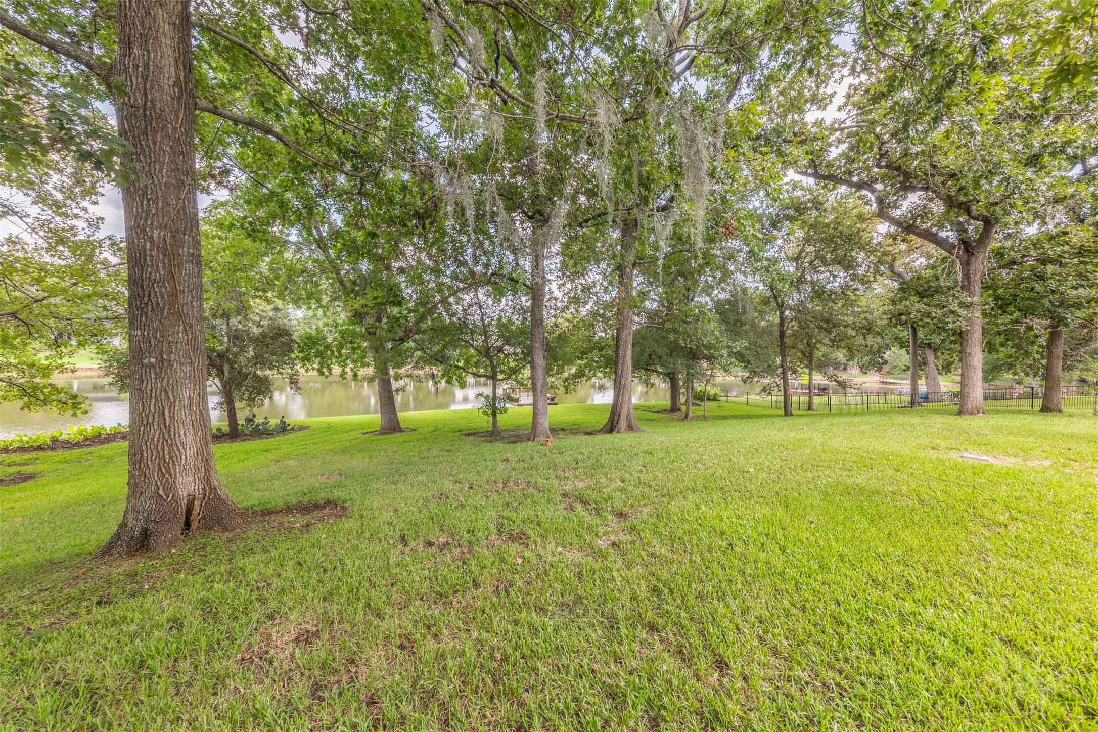 5010 Oxbow Circle E Property Photo 47