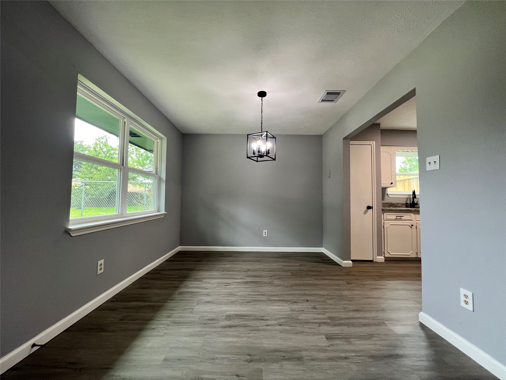 7110 Ensworth Drive Property Photo 11
