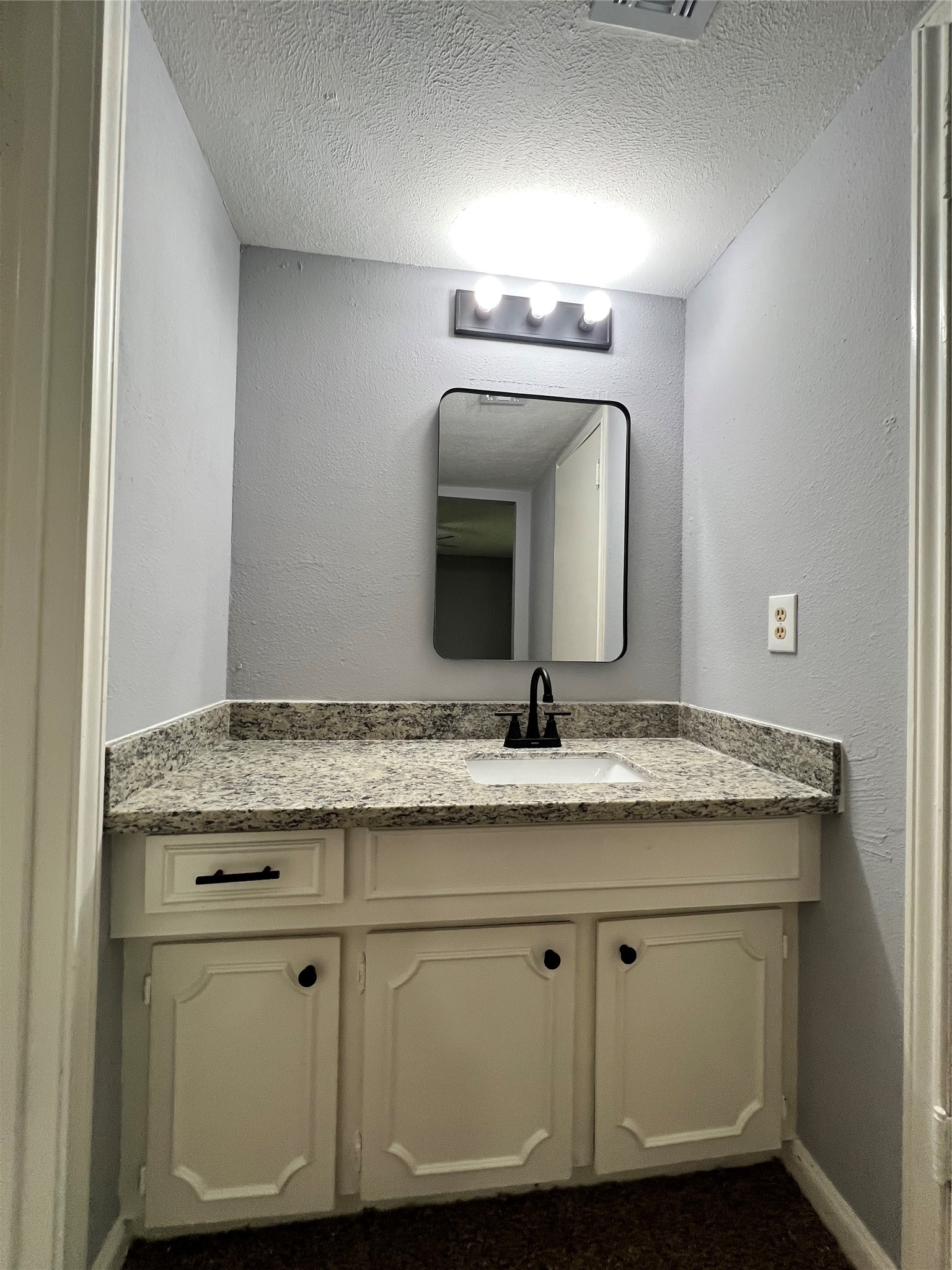 7110 Ensworth Drive Property Photo 23