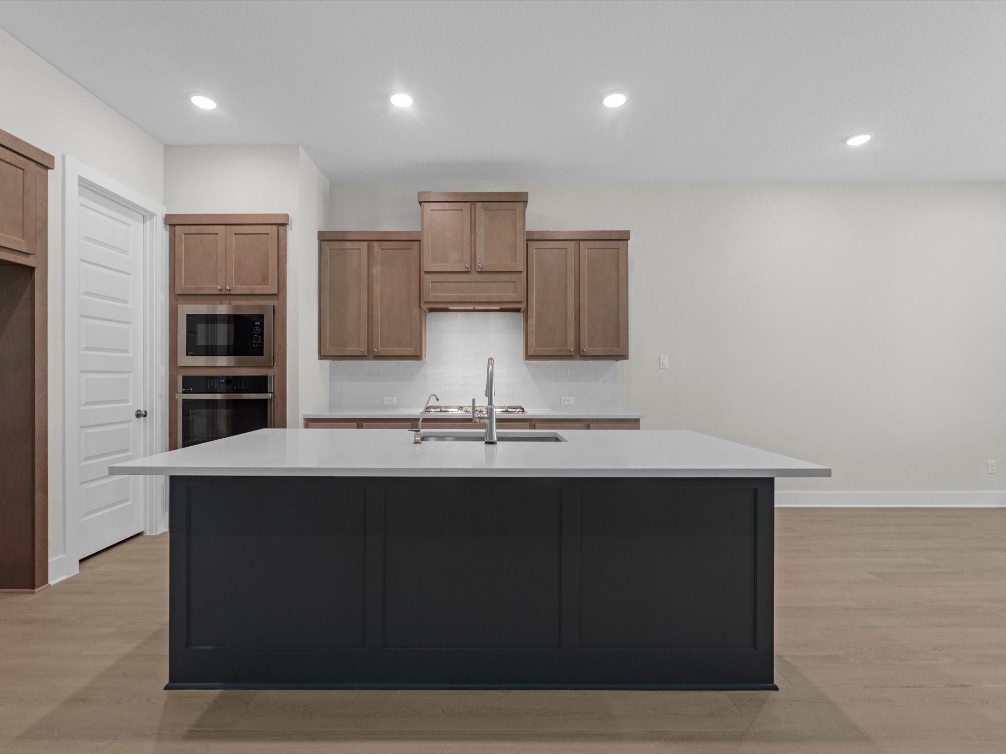 17534 Fogwood Creek Way Property Photo 3