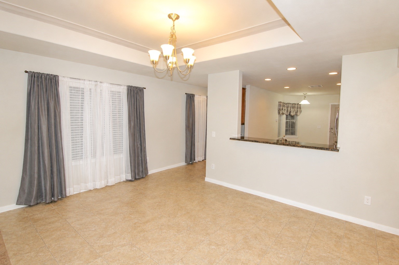 3306 Dandelion Drive Property Photo 3