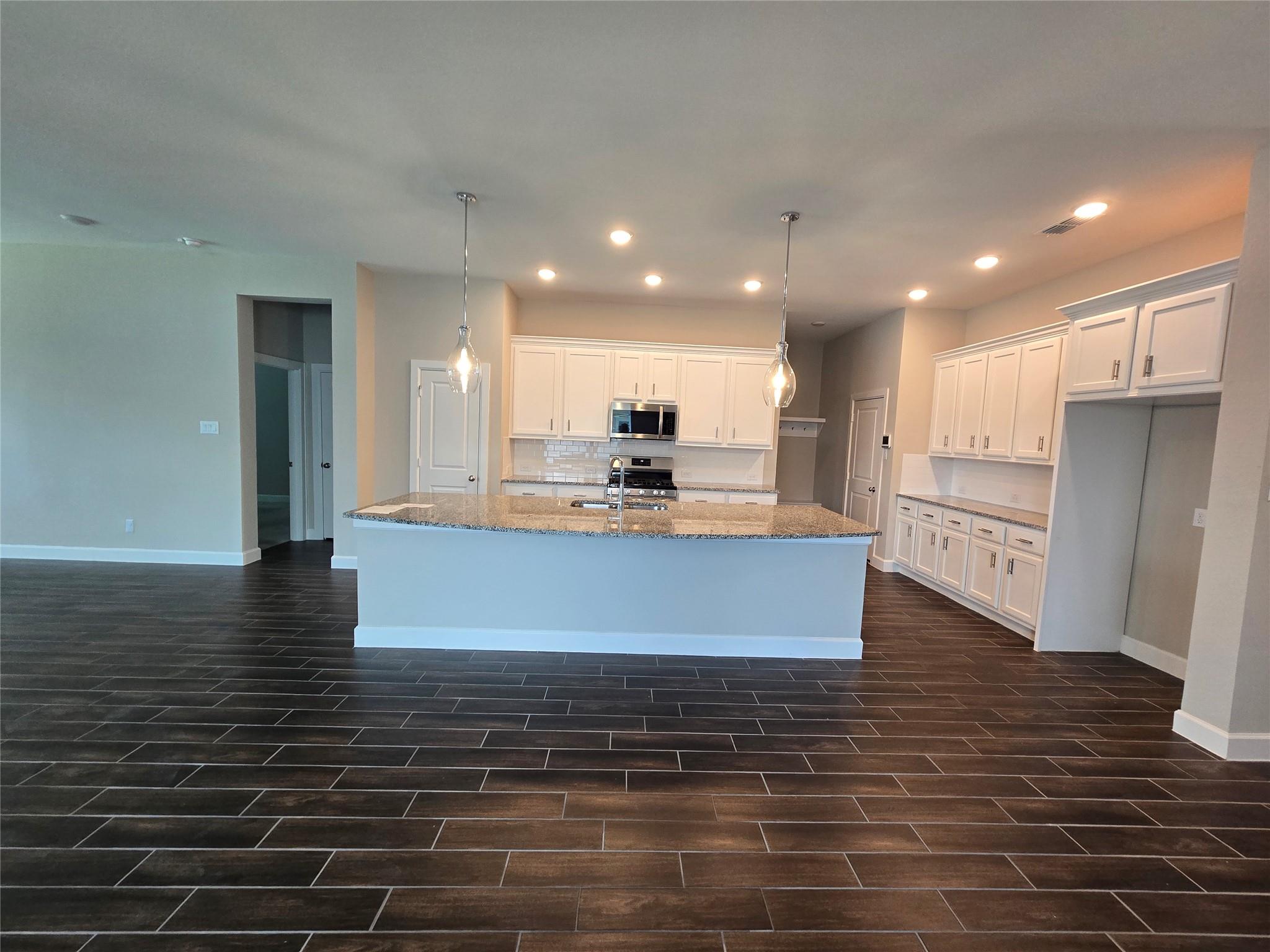 5607 Garnet Peak Lane Property Photo 14