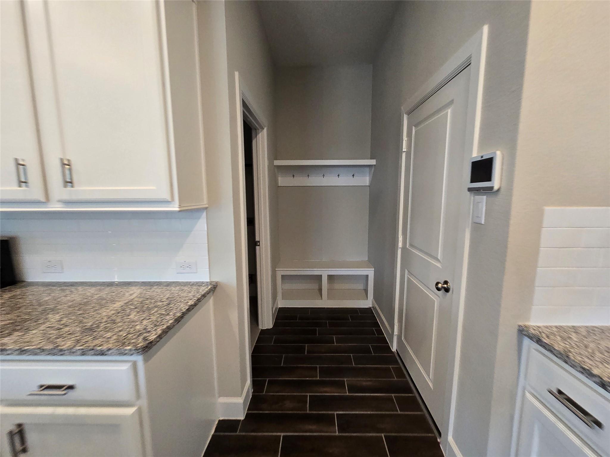 5607 Garnet Peak Lane Property Photo 23