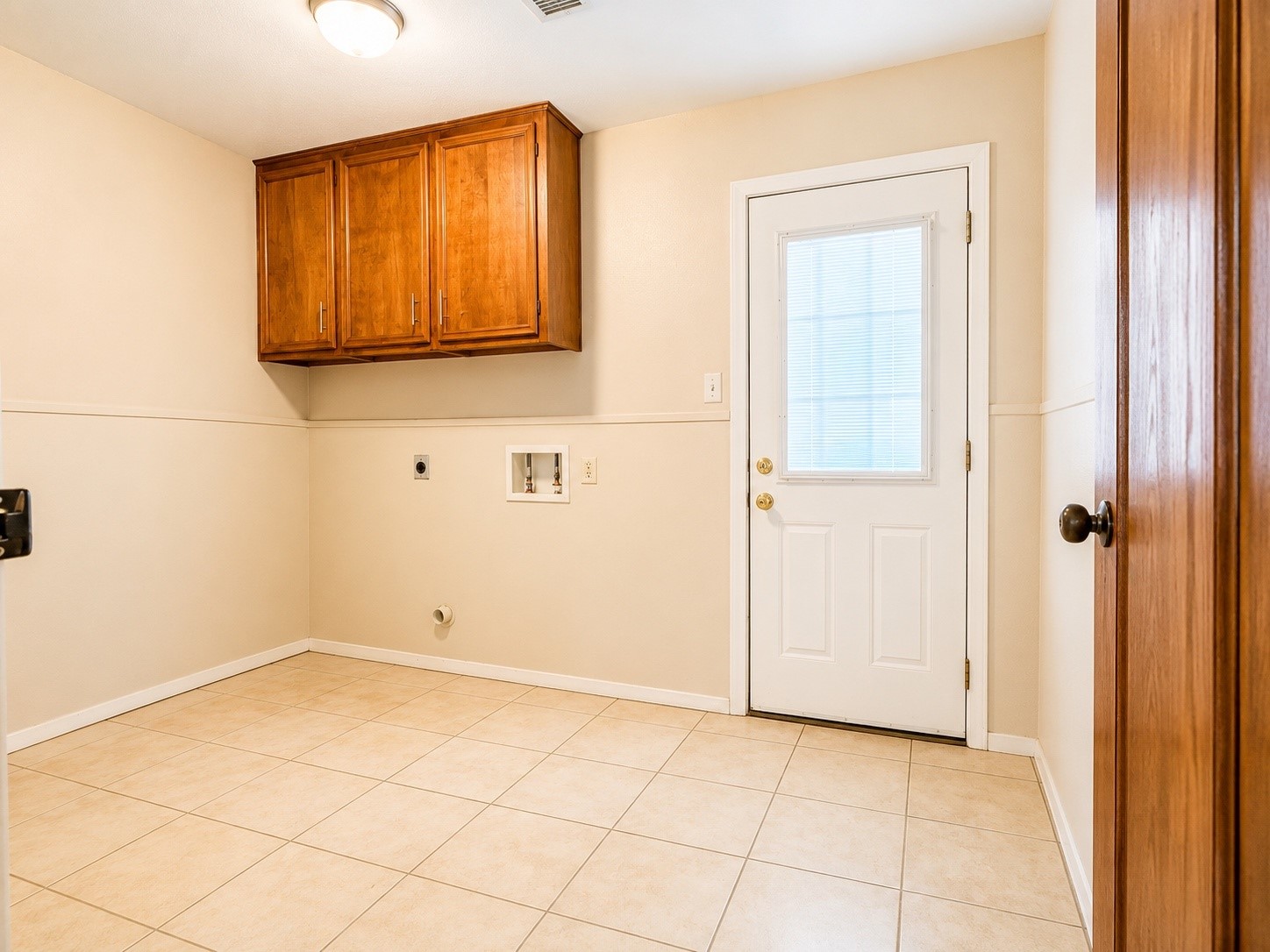 8696 Moravian Drive Property Photo 13