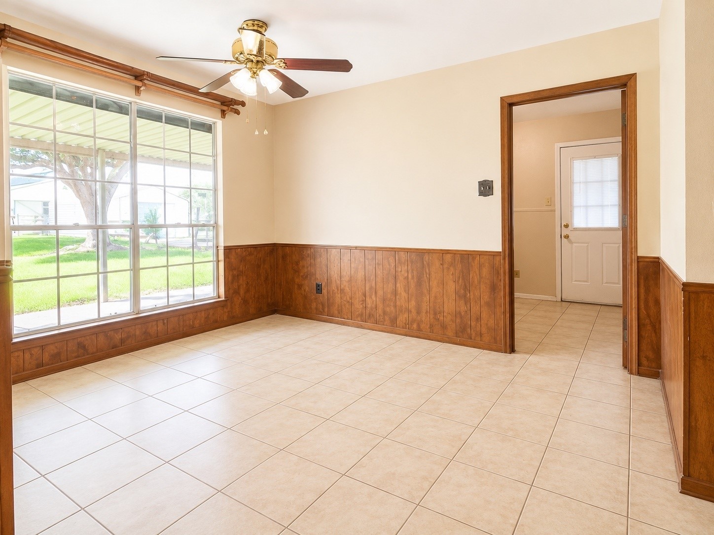 8696 Moravian Drive Property Photo 15