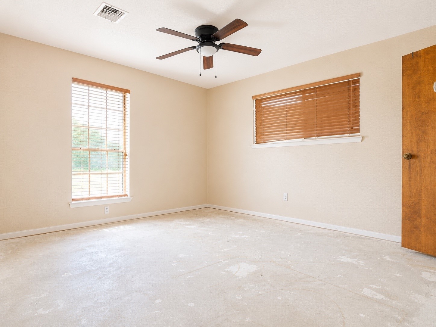 8696 Moravian Drive Property Photo 31