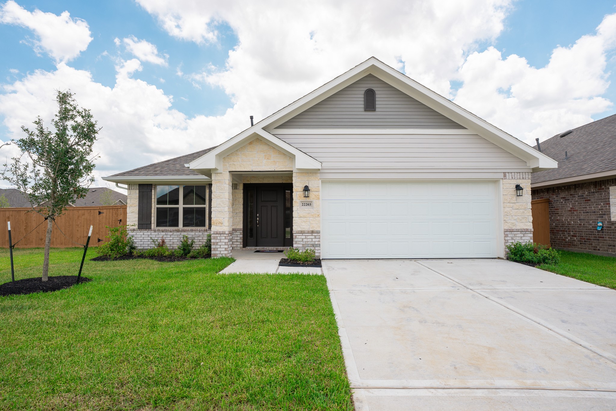 22203 scarlino Drive Property Photo 1