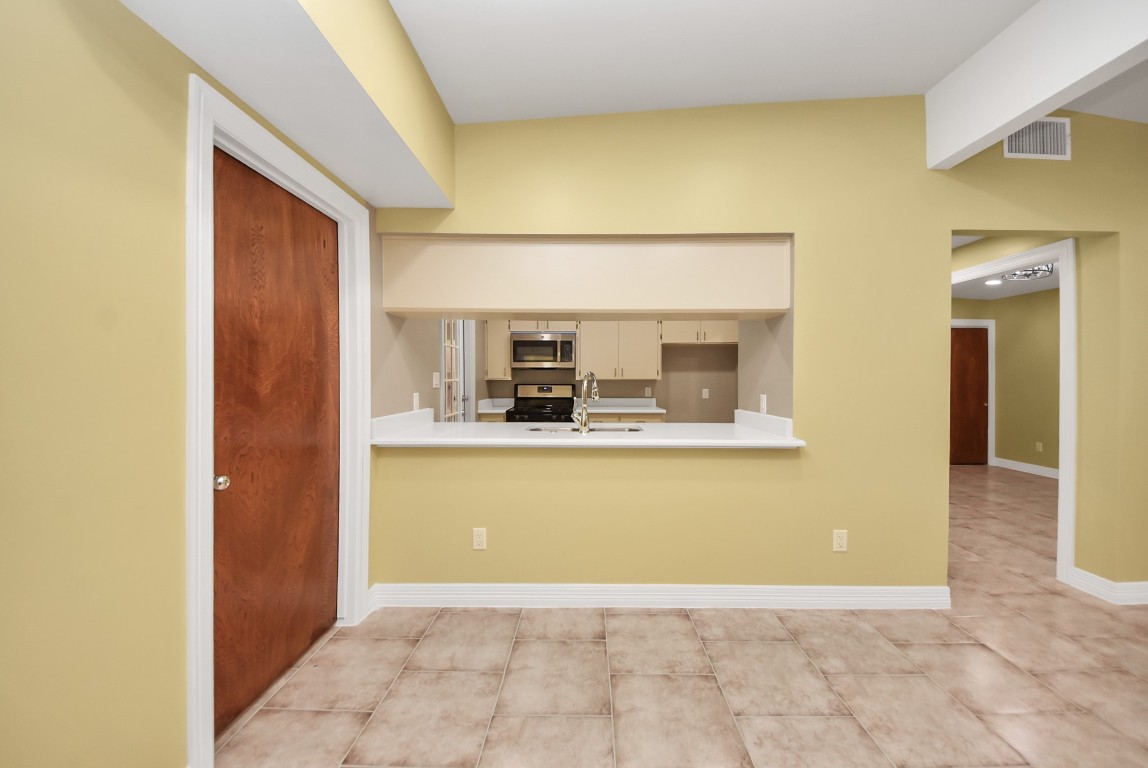 5326 Heatherbrook Drive Property Photo 14