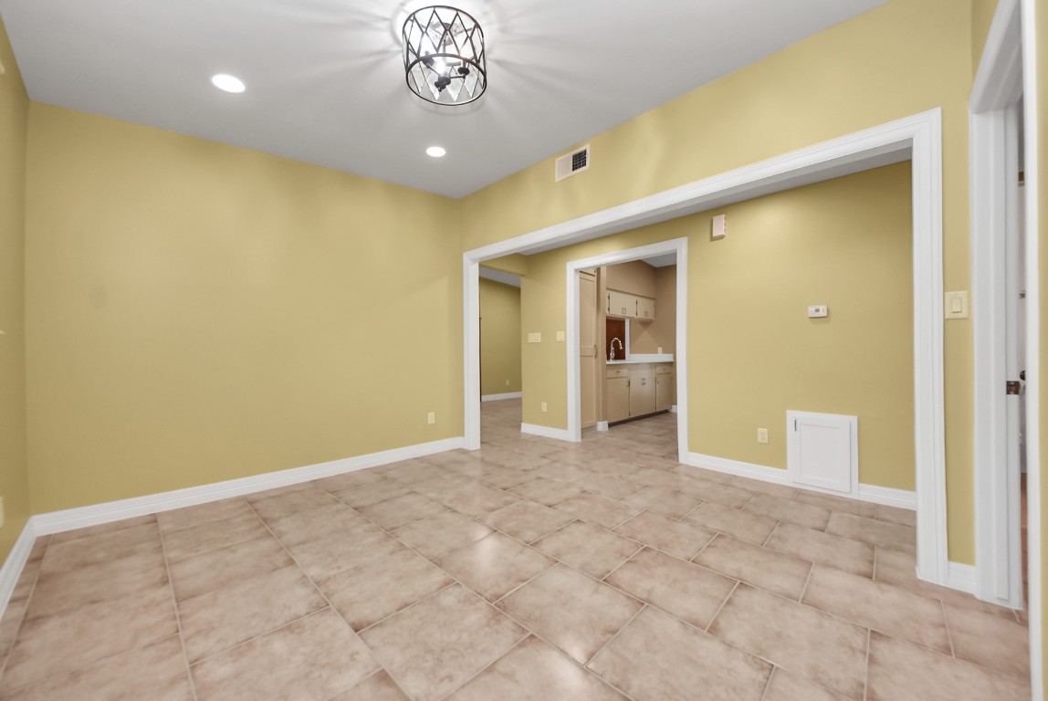 5326 Heatherbrook Drive Property Photo 23