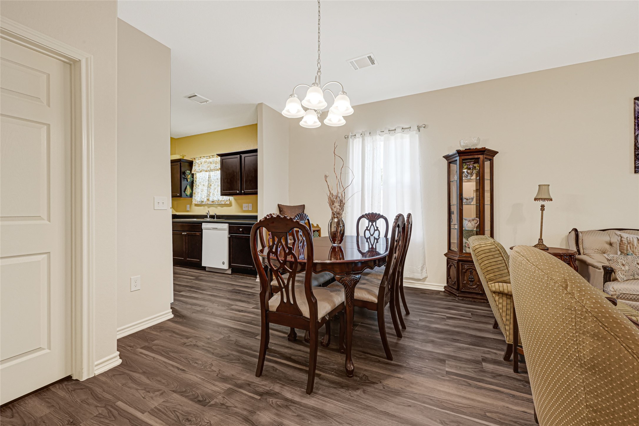 7622 Touchstone Street Property Photo 7