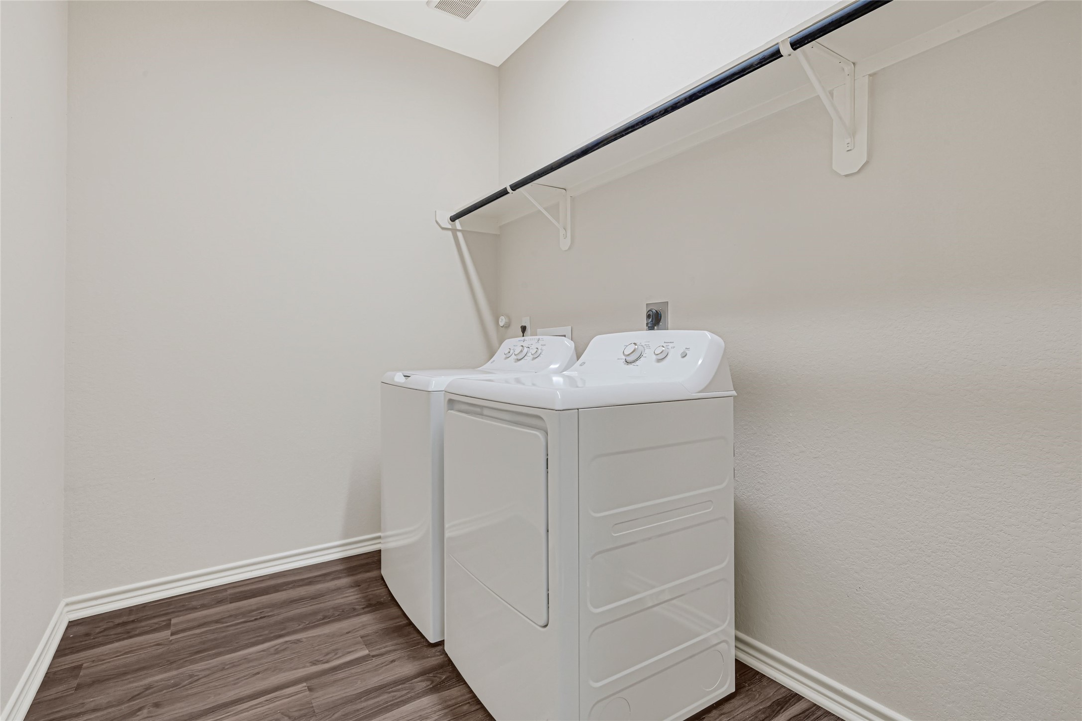 7622 Touchstone Street Property Photo 14
