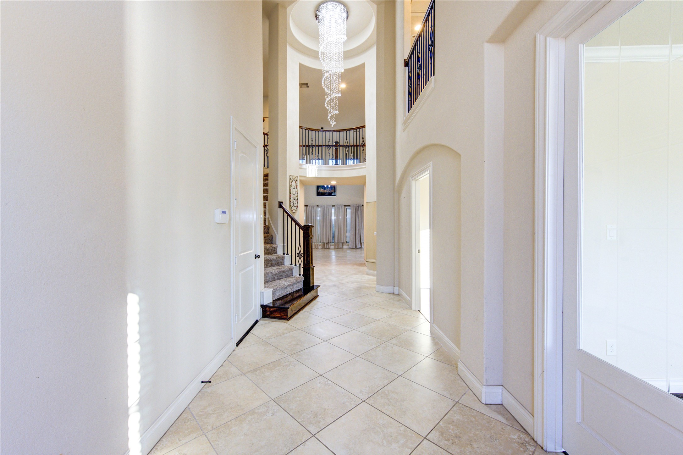 11227 Dunstan Hill Drive Property Photo 6