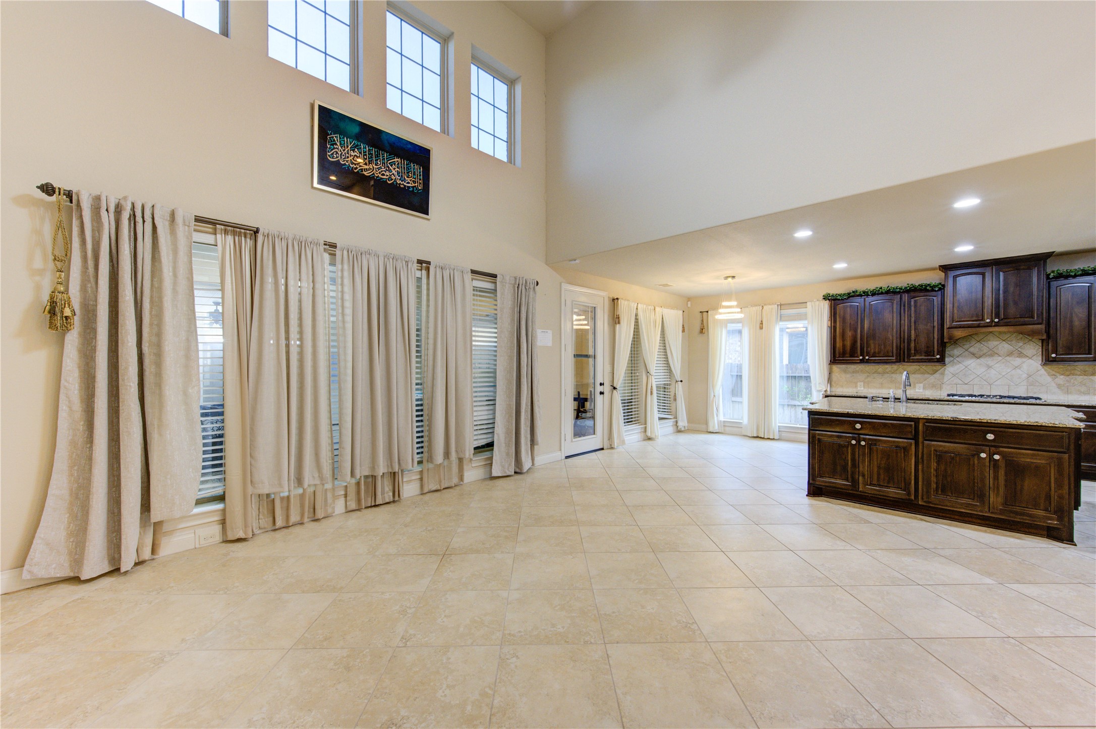 11227 Dunstan Hill Drive Property Photo 14