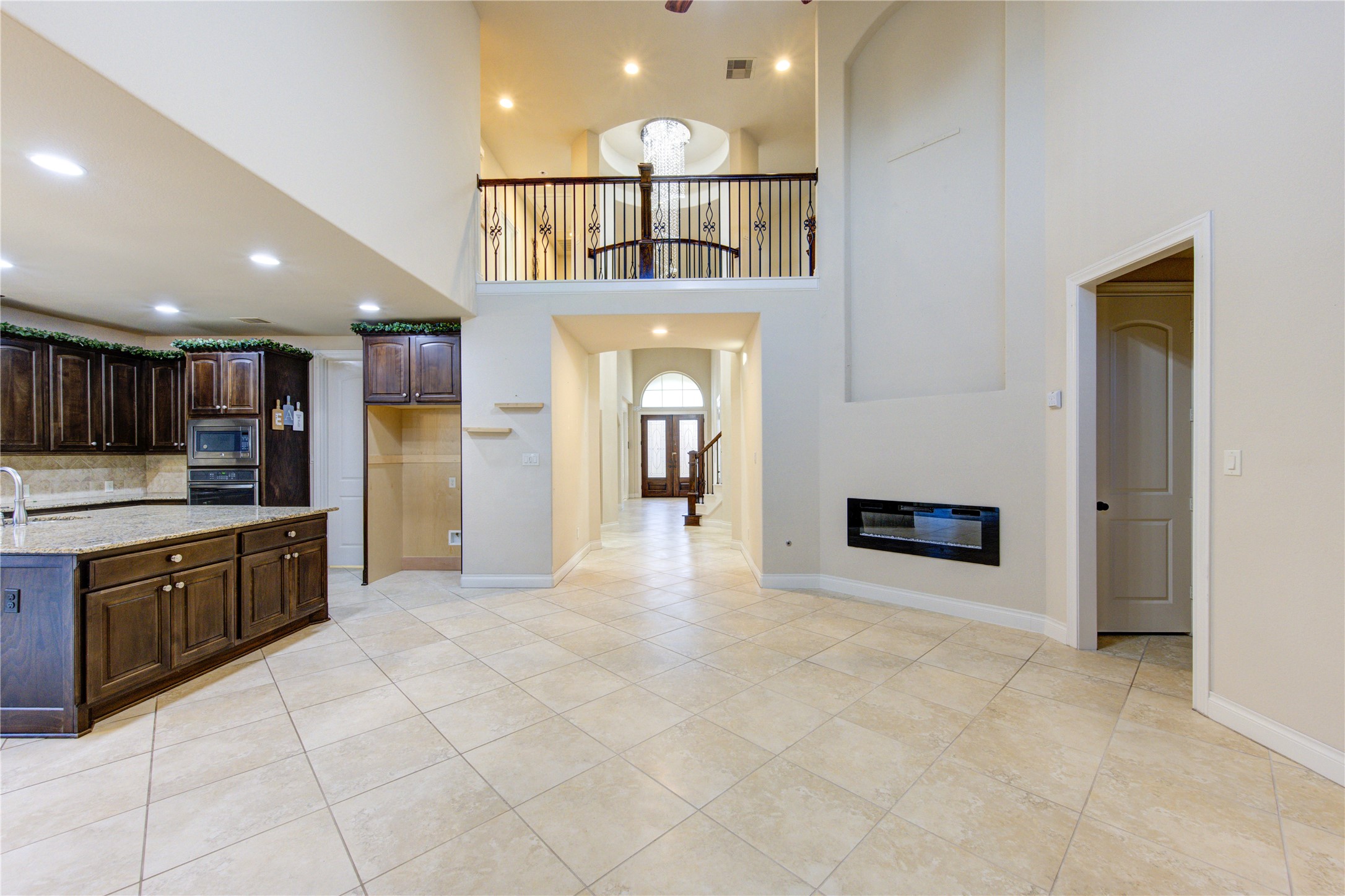 11227 Dunstan Hill Drive Property Photo 16