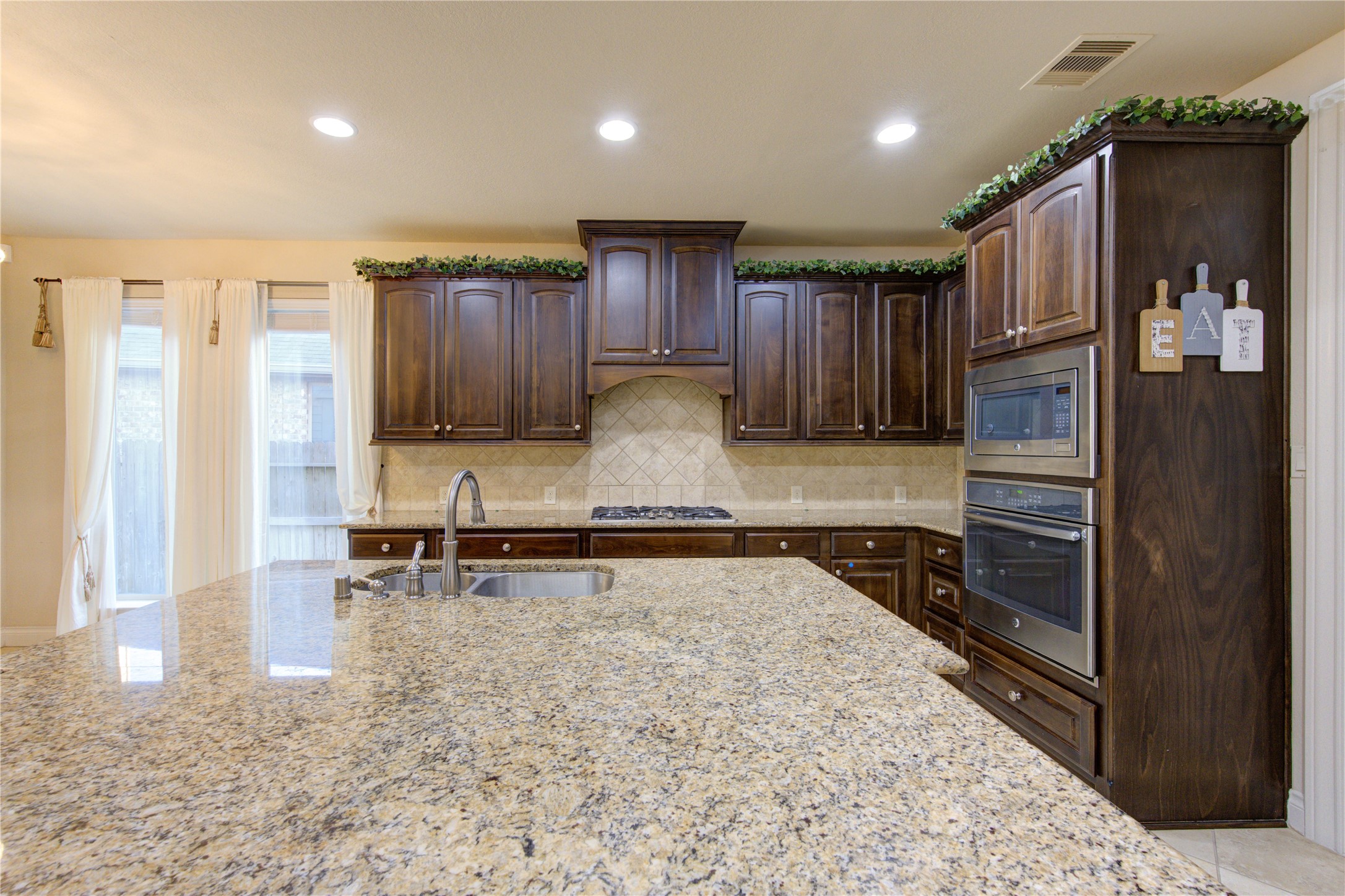 11227 Dunstan Hill Drive Property Photo 21