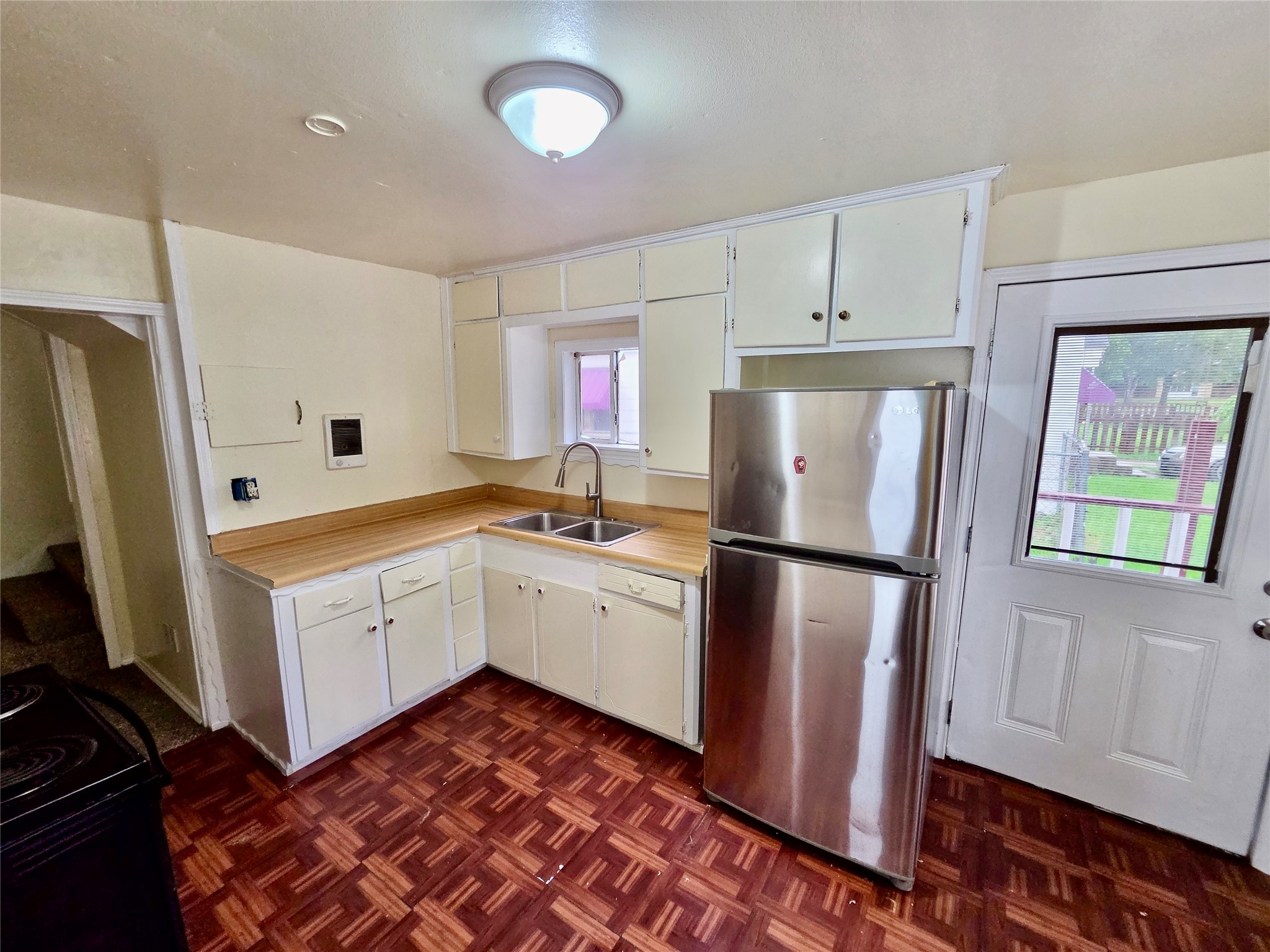 510 Munger Street Unit A Property Photo 9
