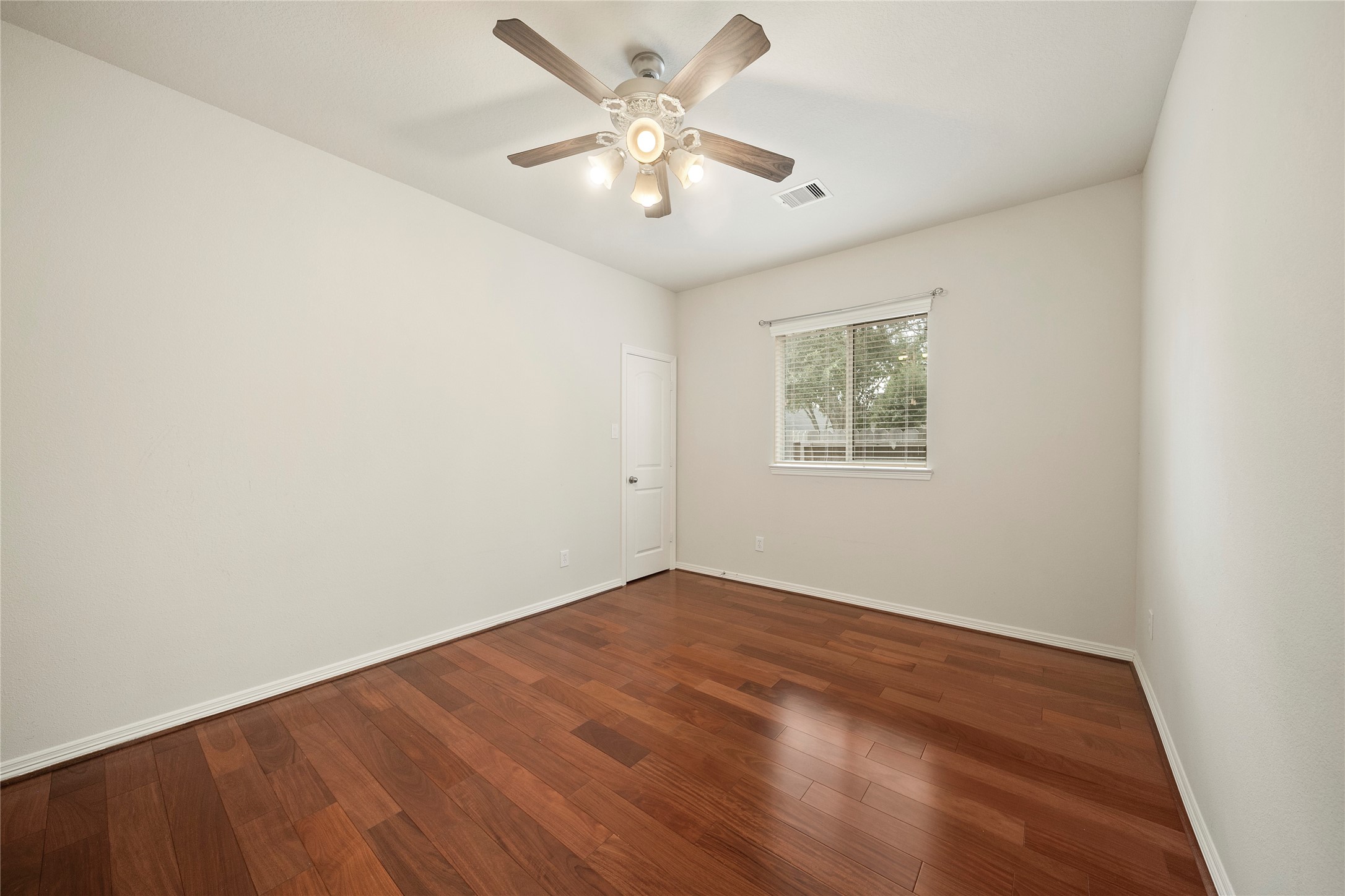 3906 Orchard Springs Court Property Photo 14