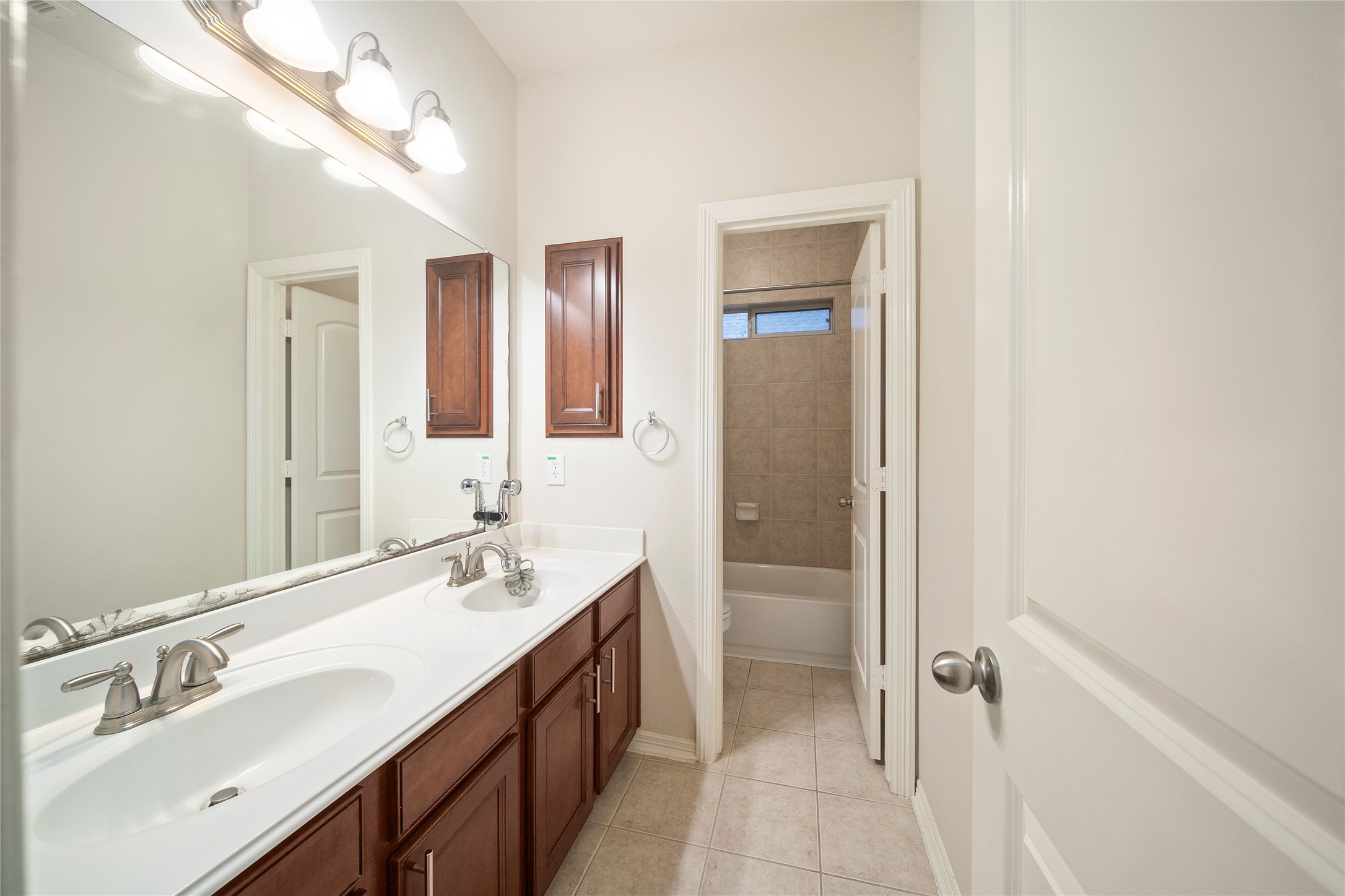 3906 Orchard Springs Court Property Photo 18