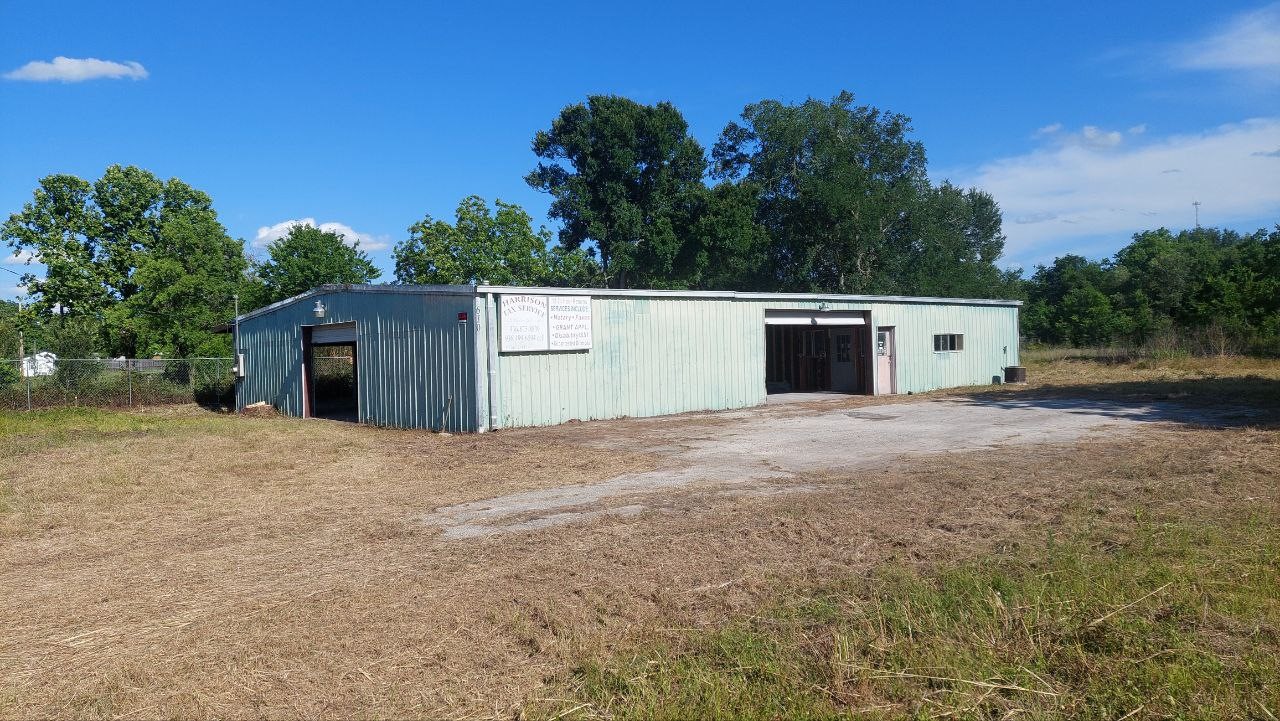 610 New York Street Property Photo 7