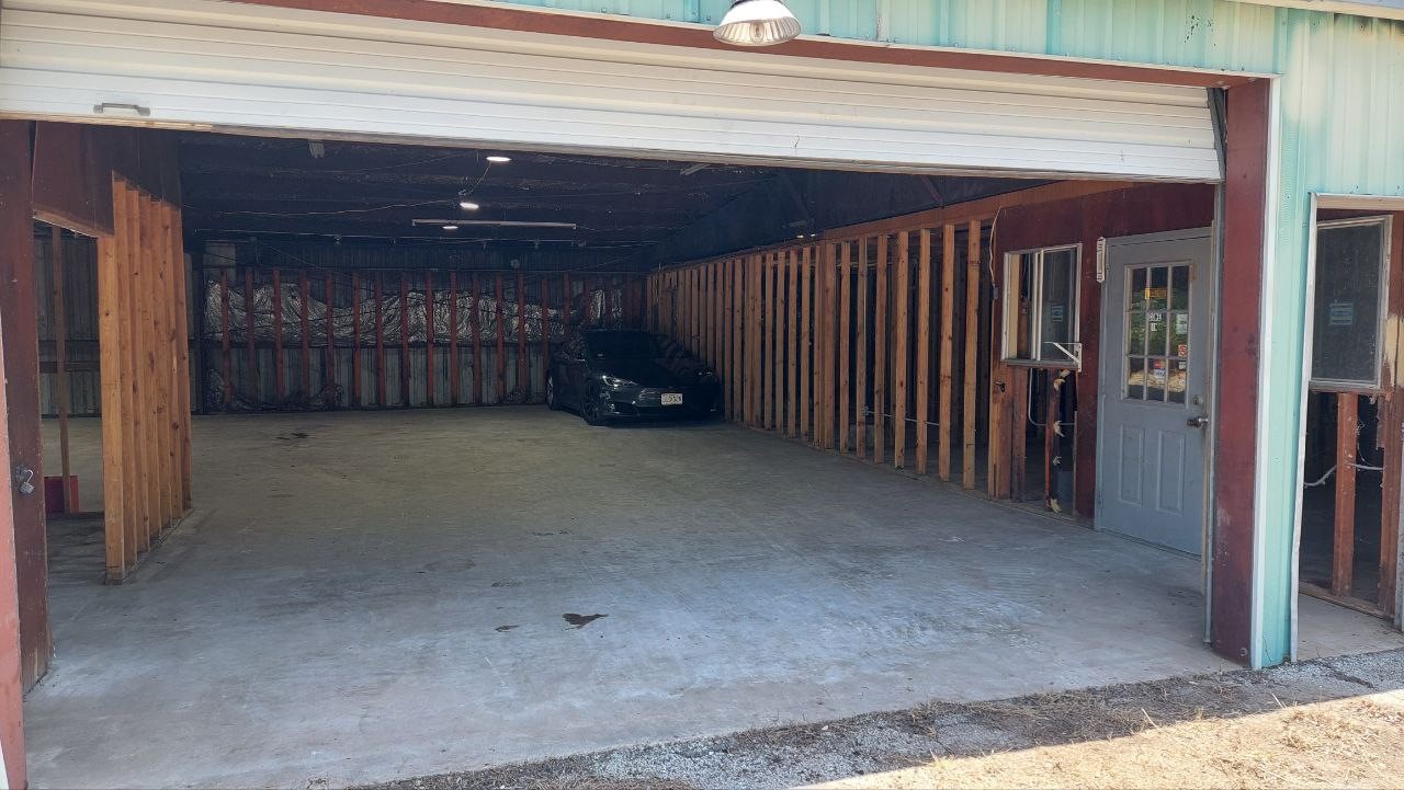 610 New York Street Property Photo 29